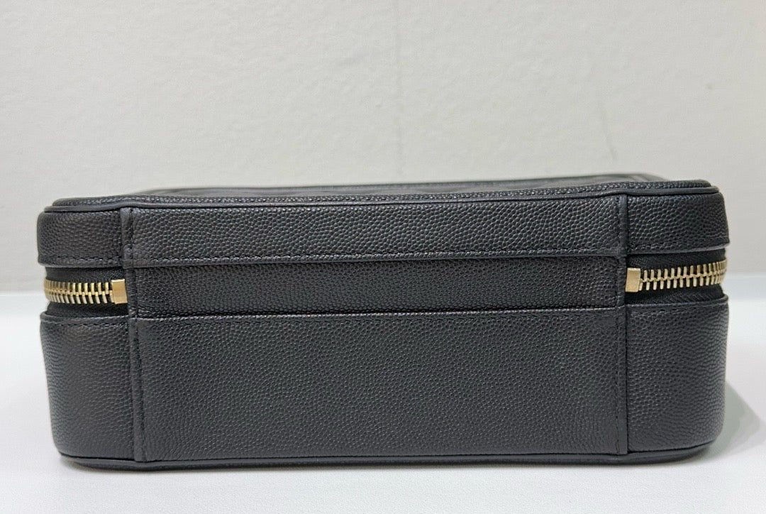 Chanel Medium Filigree Vanity Case Quilted Caviar Black GHW 2899 holo card