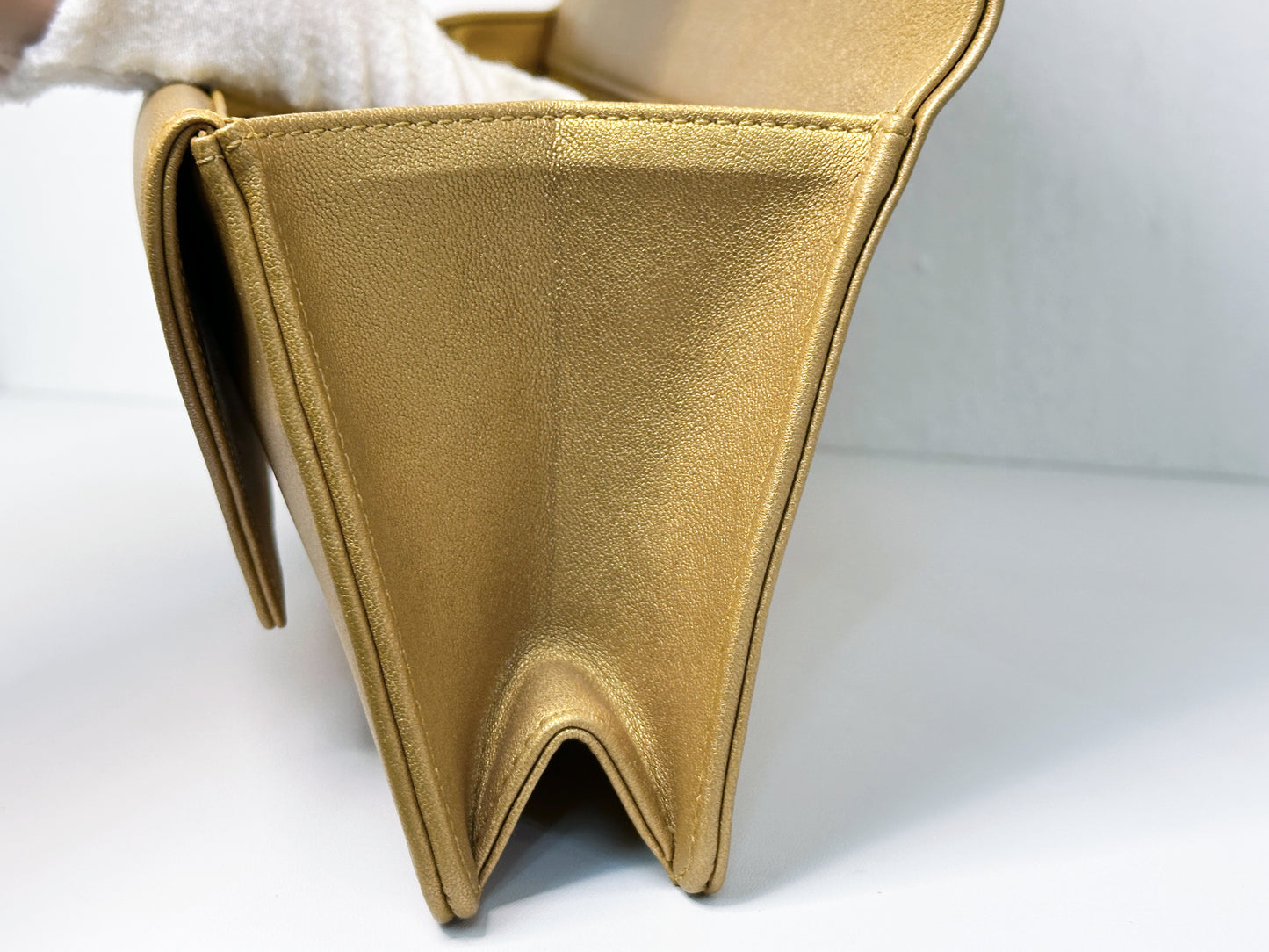 Chanel Lambskin Evening In Egypt Clutch Gold 2815 holo card