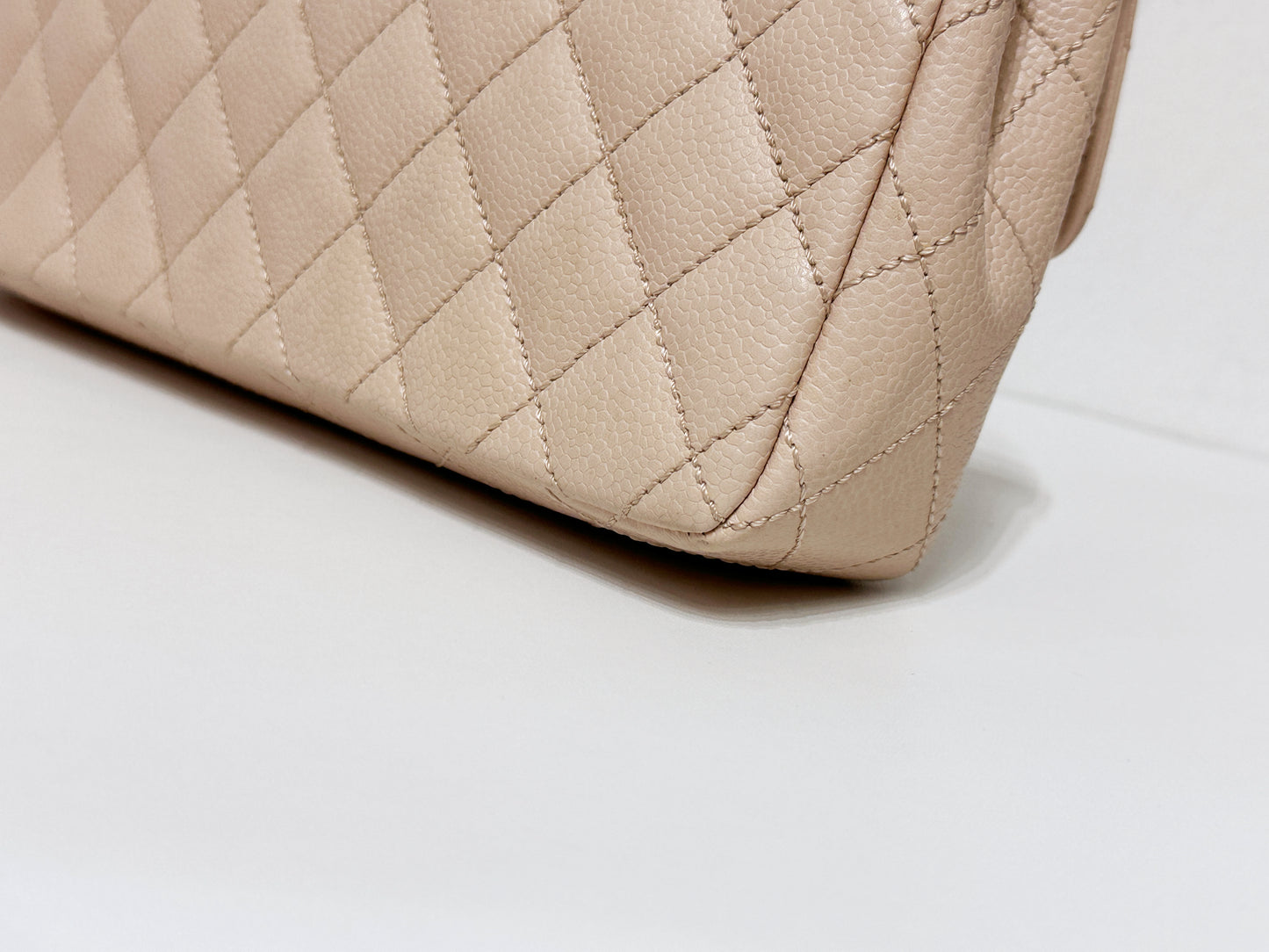 Chanel Classic Vintage Clutch East-west in Beige Color SHW 97 holo