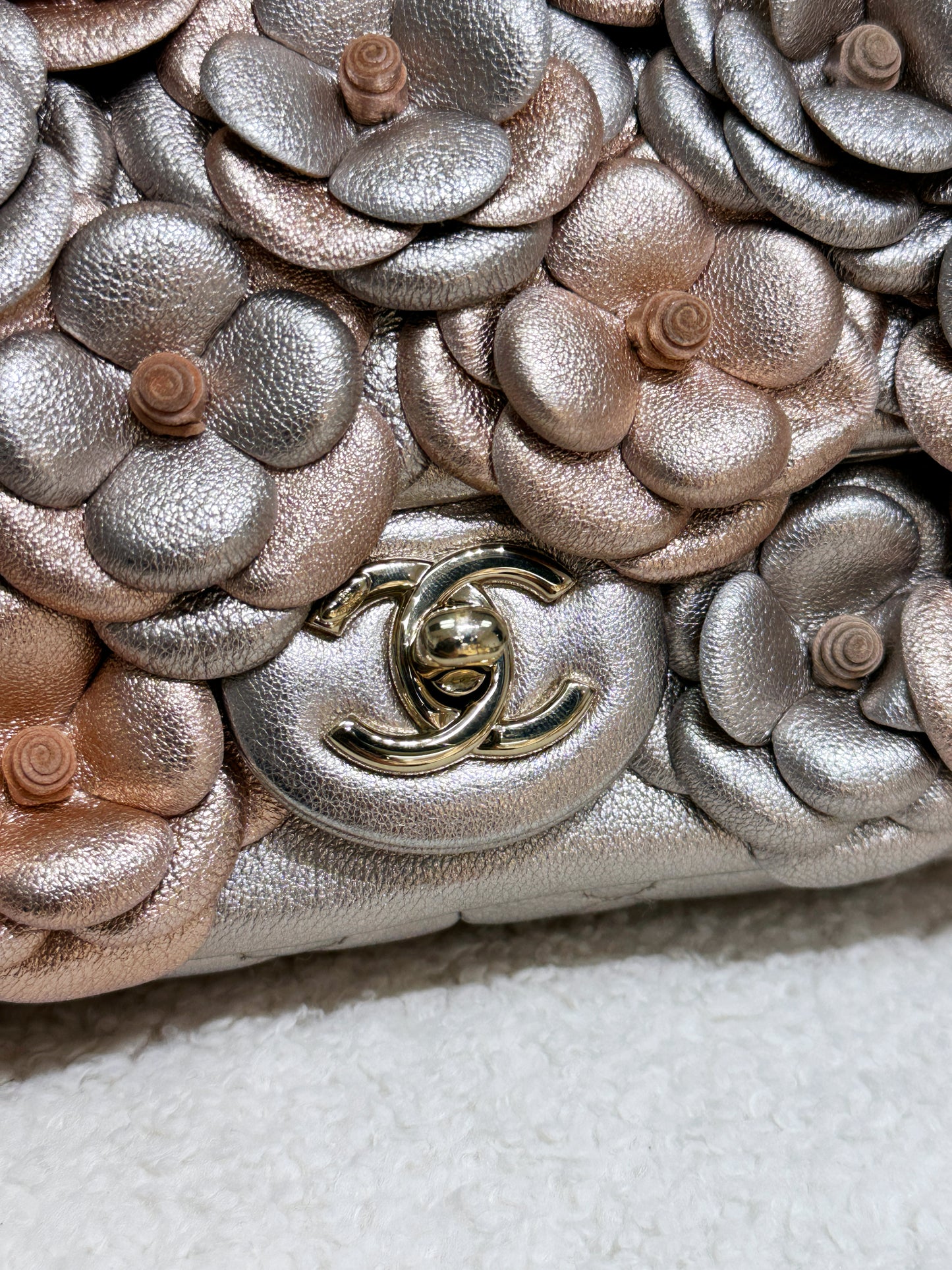 Chanel Camellia Mini Metallic Rose Gold/Pink Lambskin Gold Hardware 2487 holo card