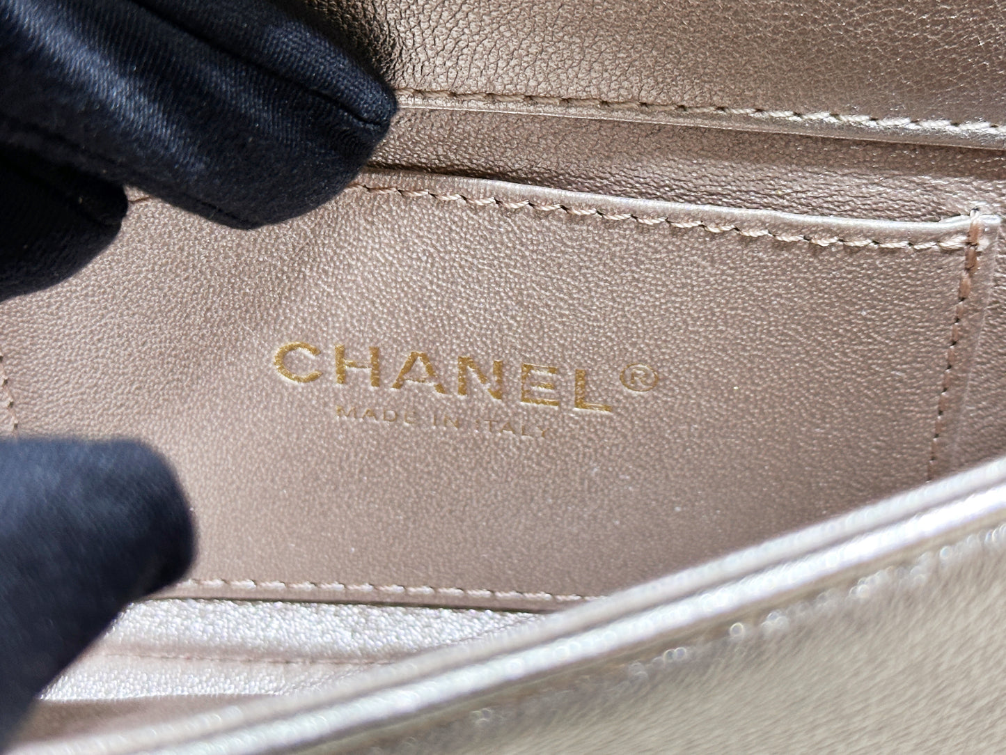 Chanel Camellia Mini Metallic Rose Gold/Pink Lambskin Gold Hardware 2487 holo card