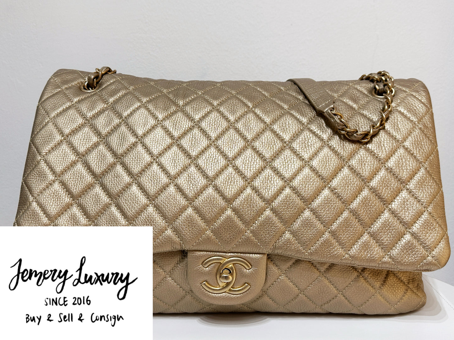 Chanel 2018 Calfskin Quilted XXL Travel Flap shoulder bag Metallic Gold GHW 2510 holo card