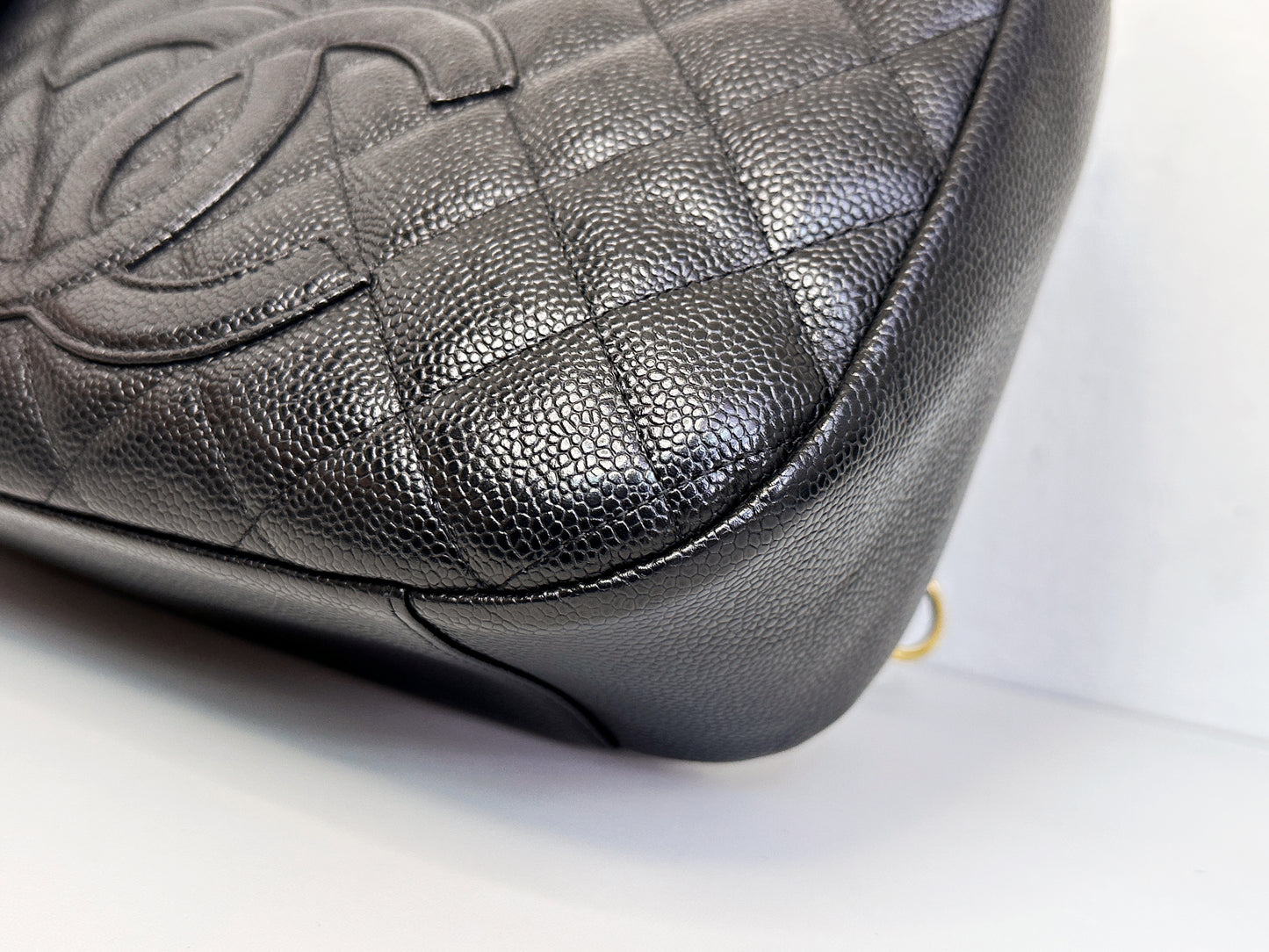 Chanel Black Quilted Caviar CC Logo Chain Shoulder Bag GHW 84 holo card