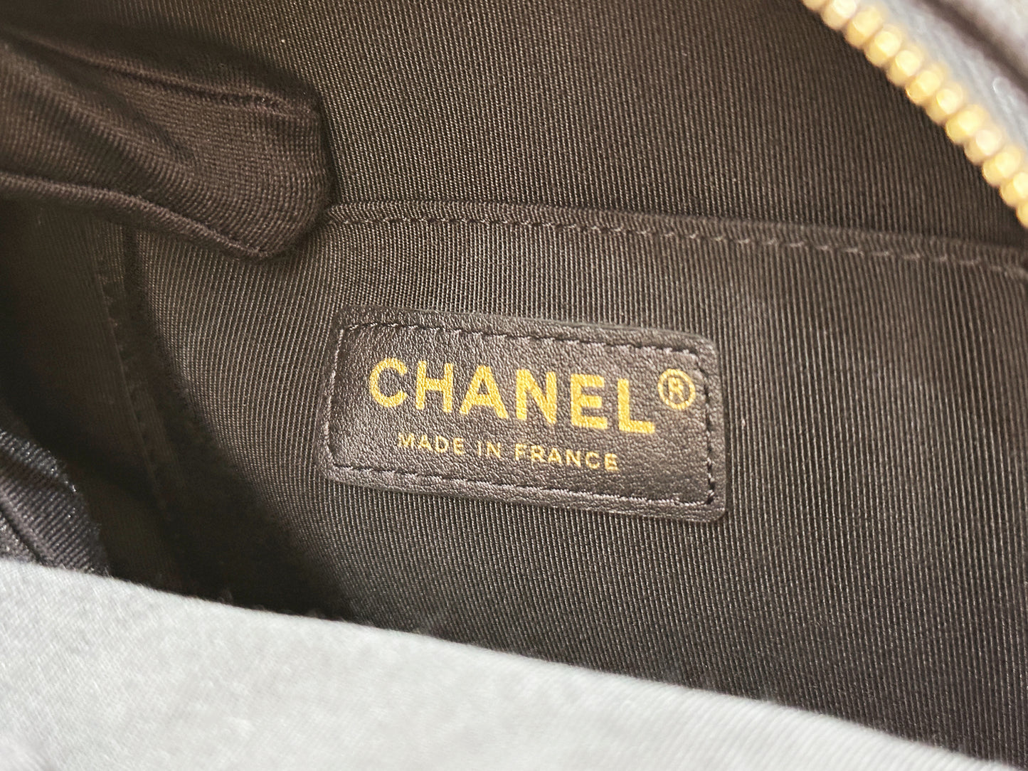 Chanel CC Day Backpack Quilted Caviar Mini Black 268 holo card