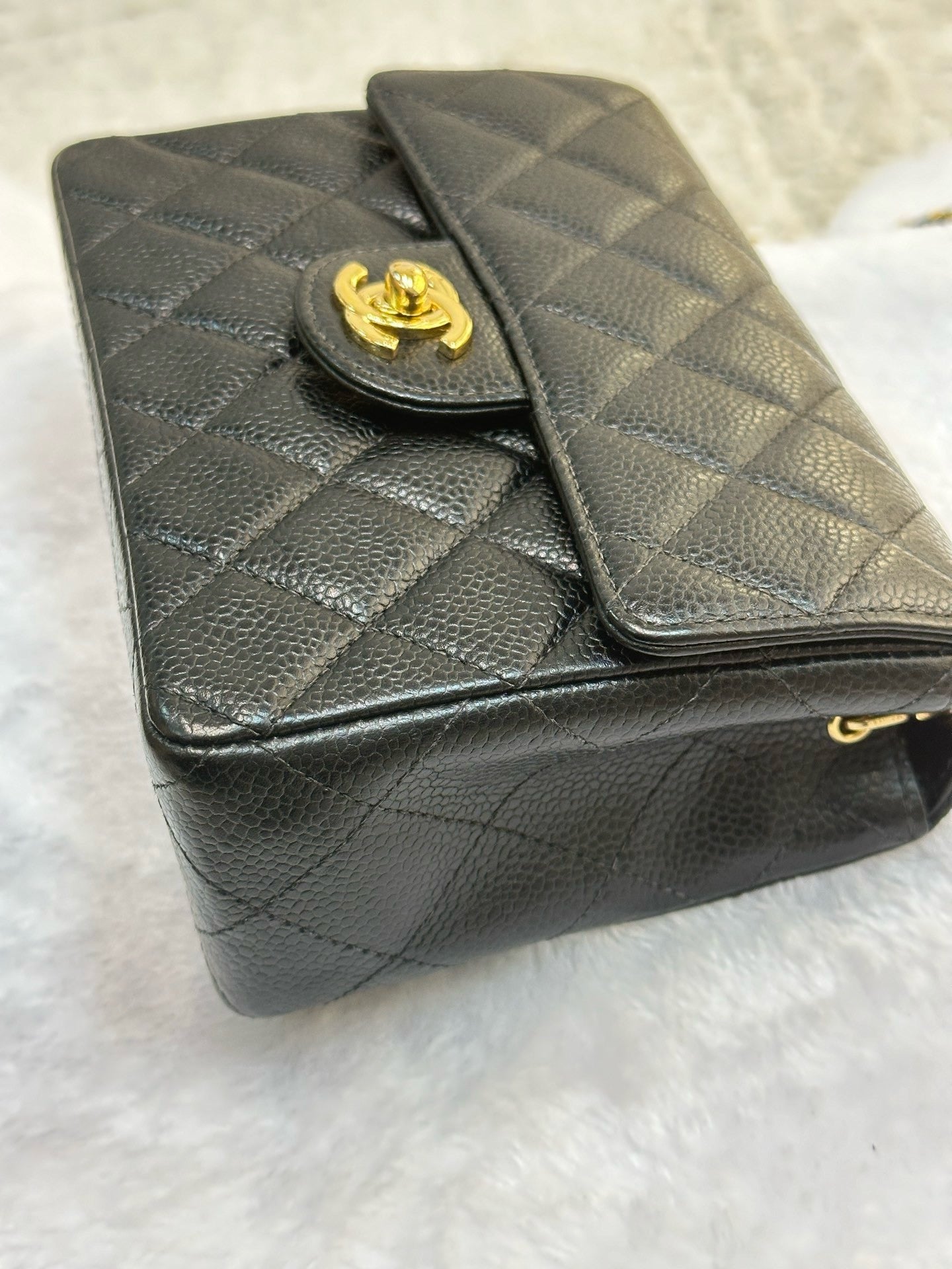 Chanel Mini Square Caviar Classic Flap Chain Shoulder Bag Black GHW(inside corner lightly touched)