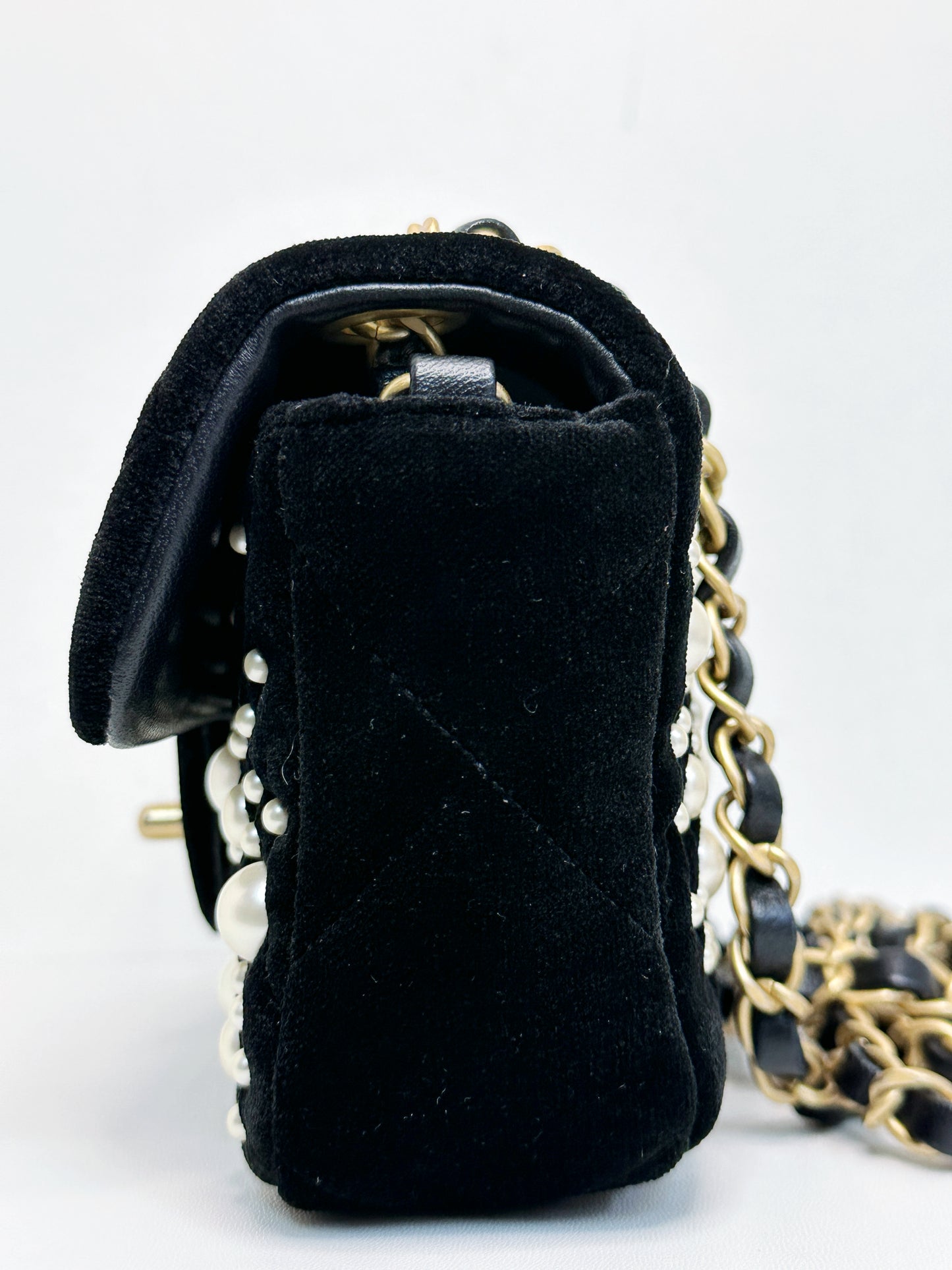 Chanel Mini Black Velvet Pearl Flap Bag X53U microchip