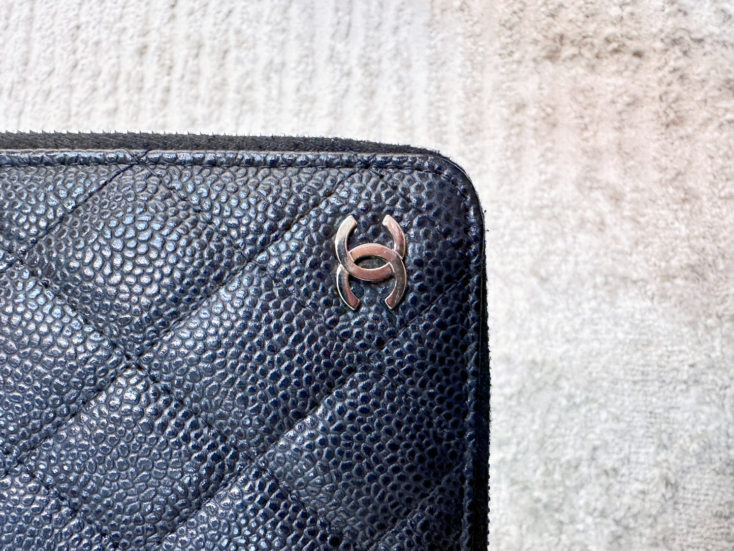 CHANEL Caviar Quilted Zip Around Notebook Agenda Cover Black