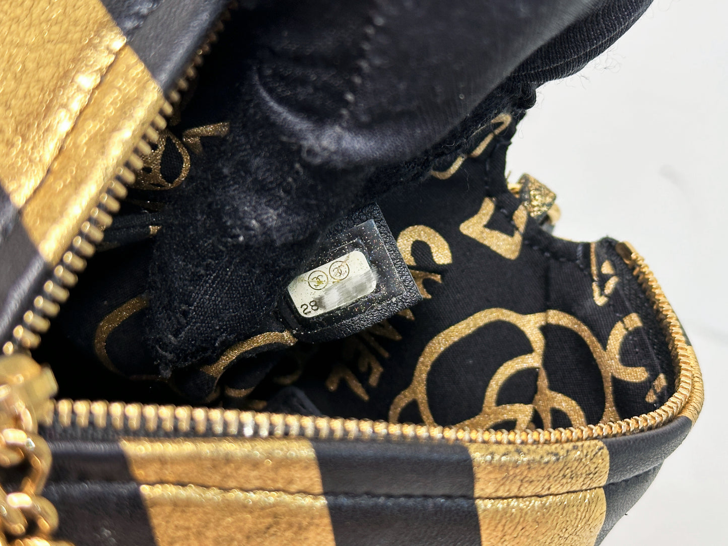 Chanel Metallic Lambskin CC Kheops Pyramid Bag Gold Black 2809 holo