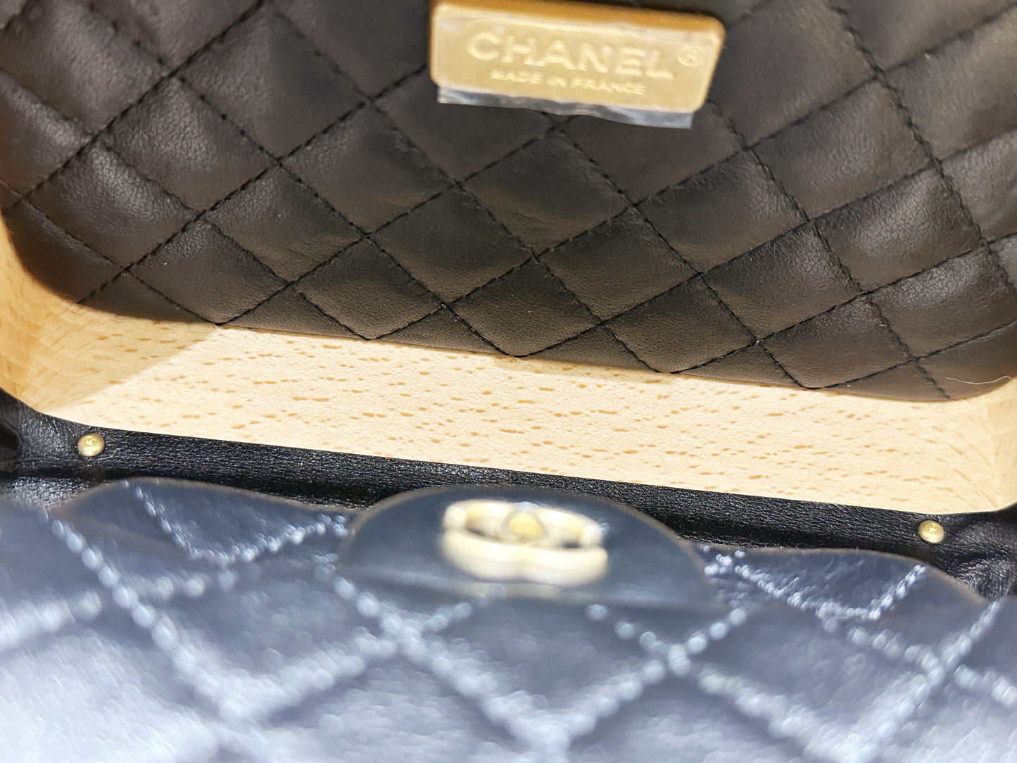 Chanel Beech Wood Lambskin CC Vanity Case Black PHOT microchip