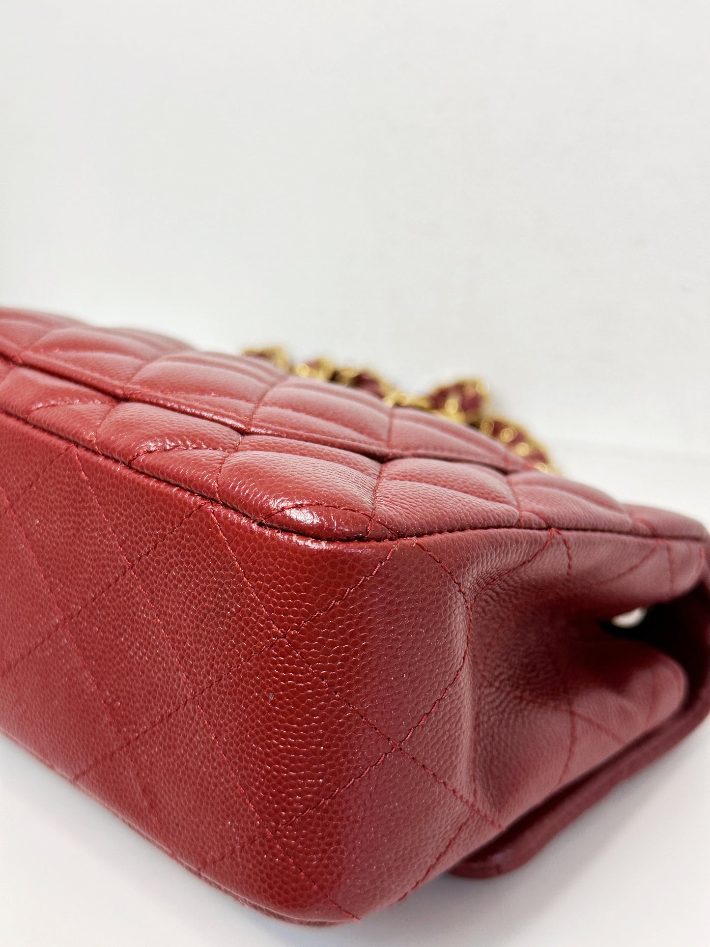 Chanel 18C Timeless Classic Caviar Mini Rectangular Flap Iridescent Maroon 2515 holo card