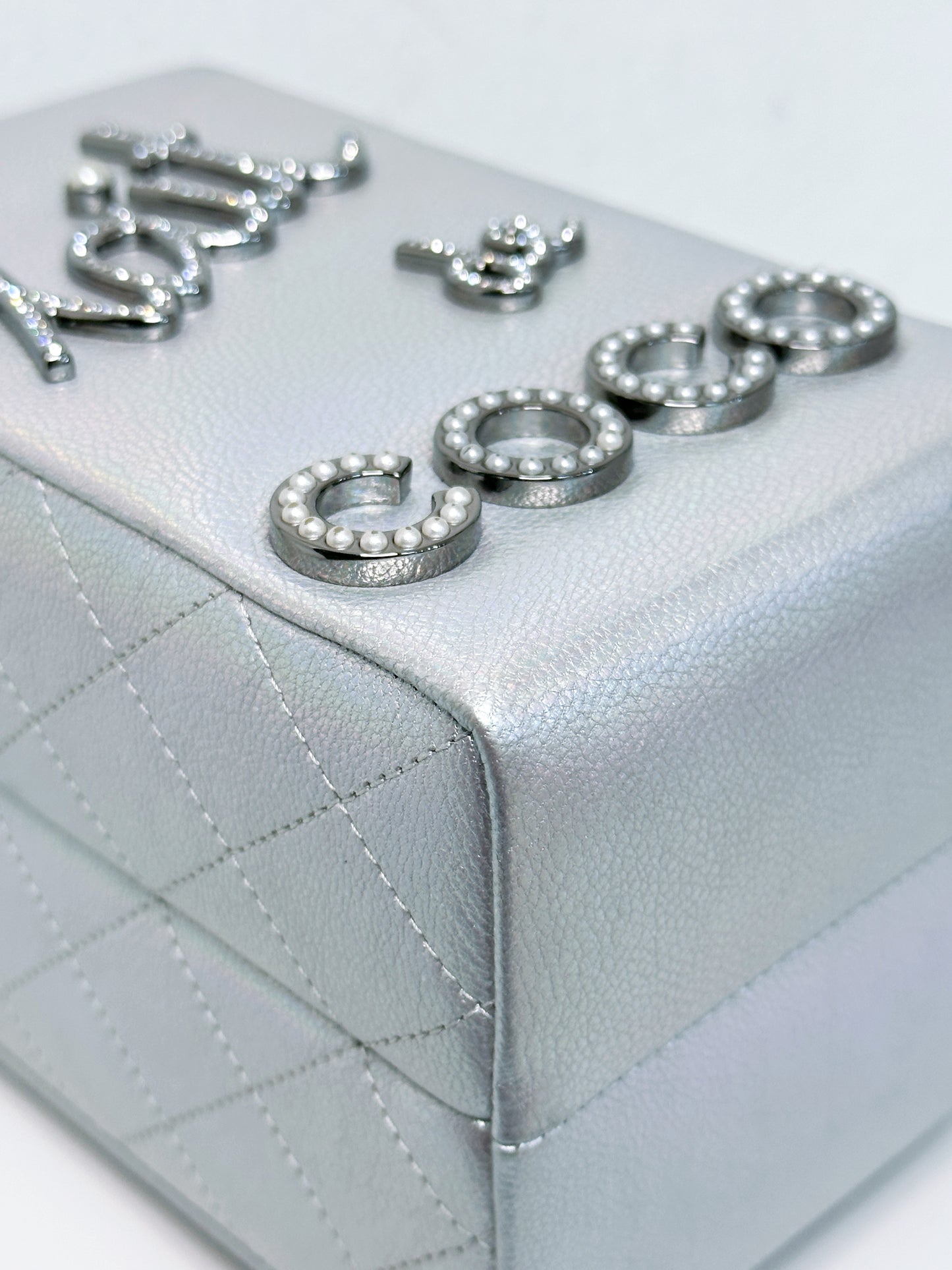 CHANEL RARE LIMITED EDITION LAIT DE COCO MILK CARTON BAG 2009 holo