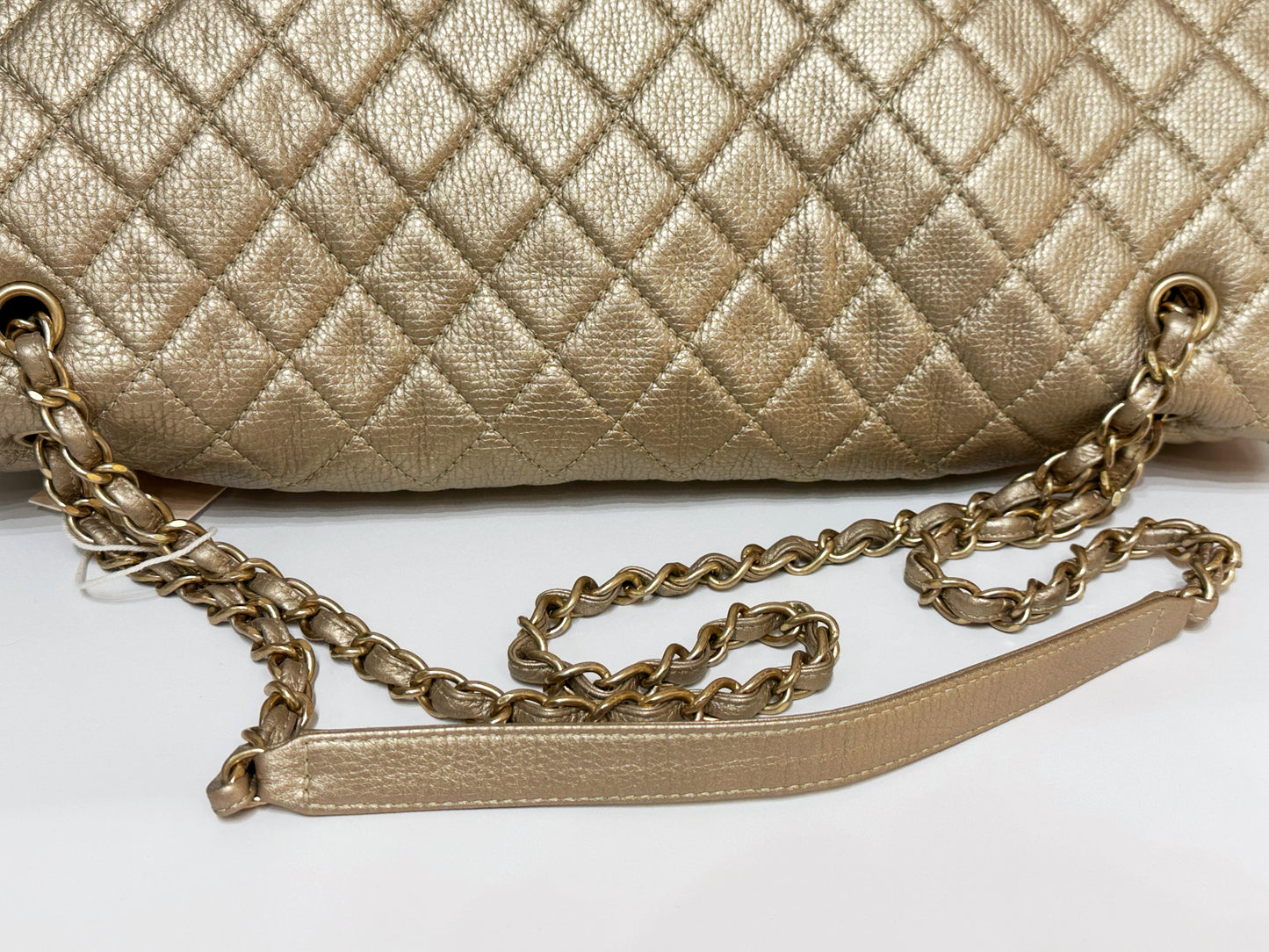 Chanel 2018 Calfskin Quilted XXL Travel Flap shoulder bag Metallic Gold GHW 2510 holo card
