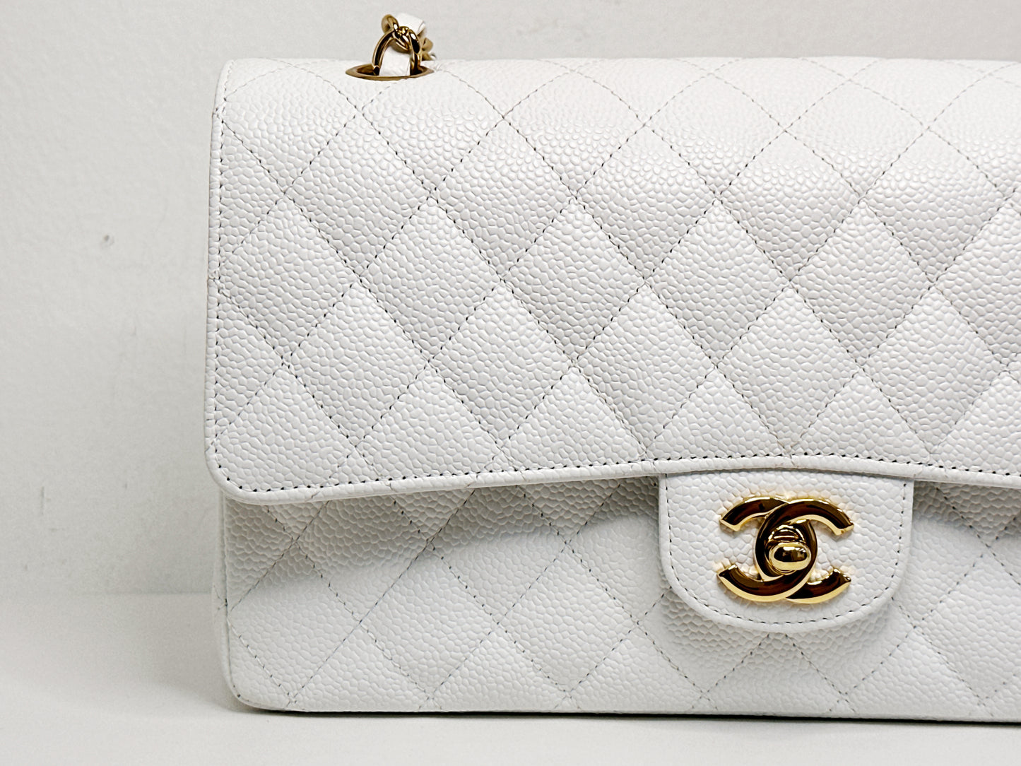 Chanel White Caviar Medium Classic Double Flap Bag 1350 holo card