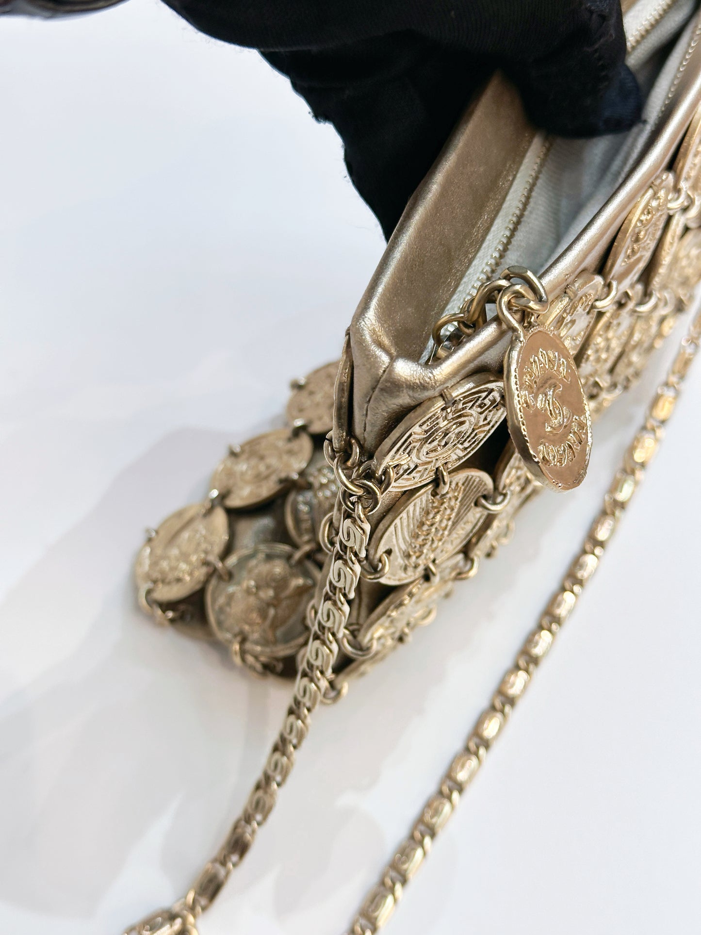 Chanel 18C Gold Medal Evening in Greece Bag Style 2488 holo card