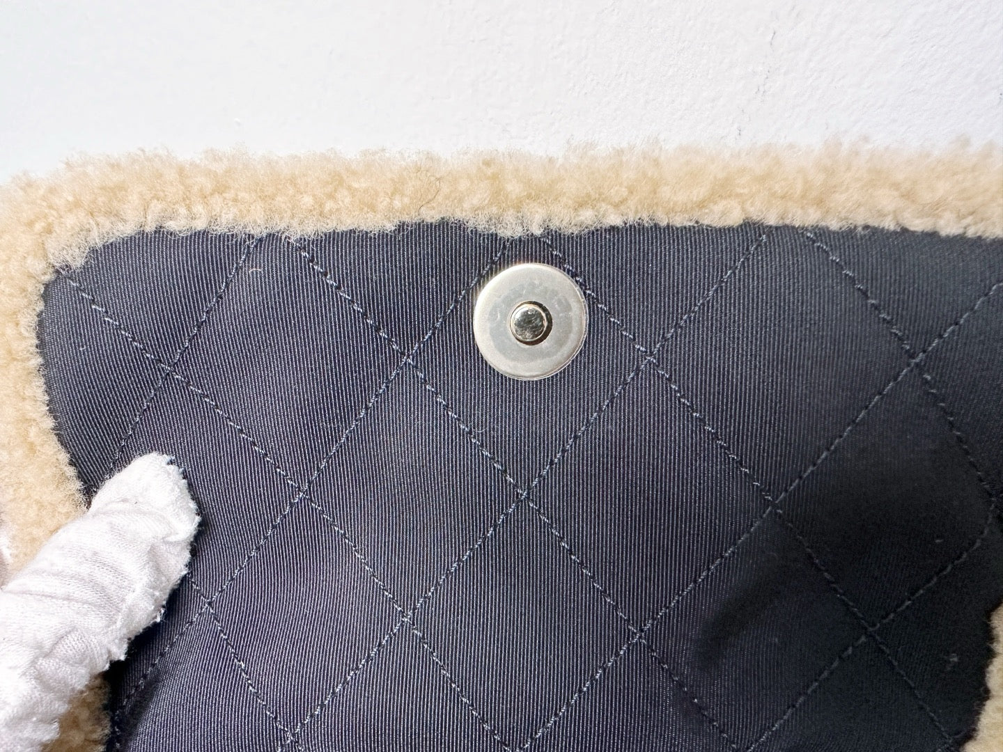 Chanel Shiny Crumpled Sheepskin Shearling CC Mania Flap Bag Black Beige 2862 holo