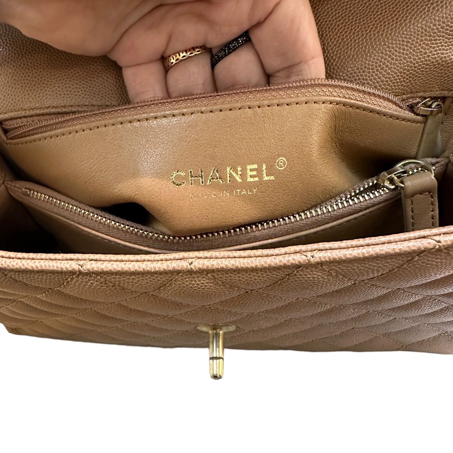 Chanel CoCo Handle Medium Caramel Brown Grained Calfskin with Gold Hardware