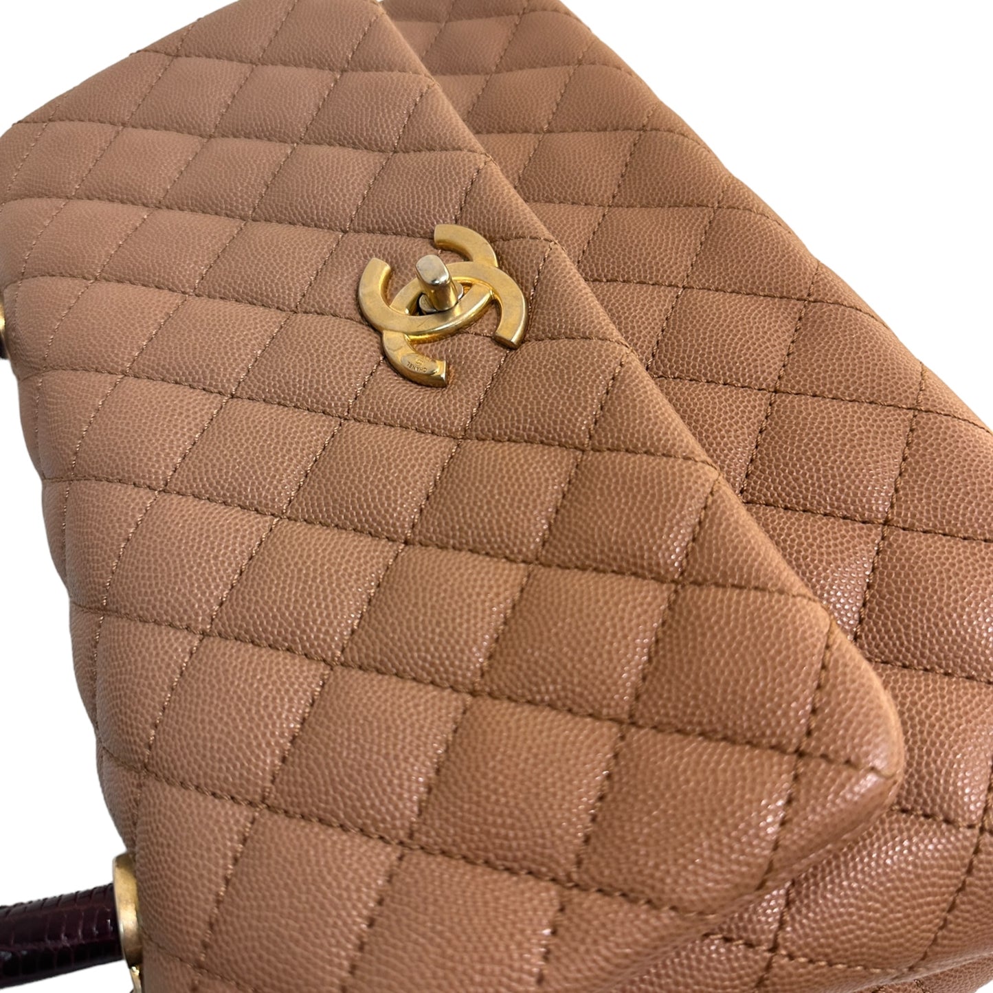Chanel CoCo Handle Medium Caramel Brown Grained Calfskin with Gold Hardware