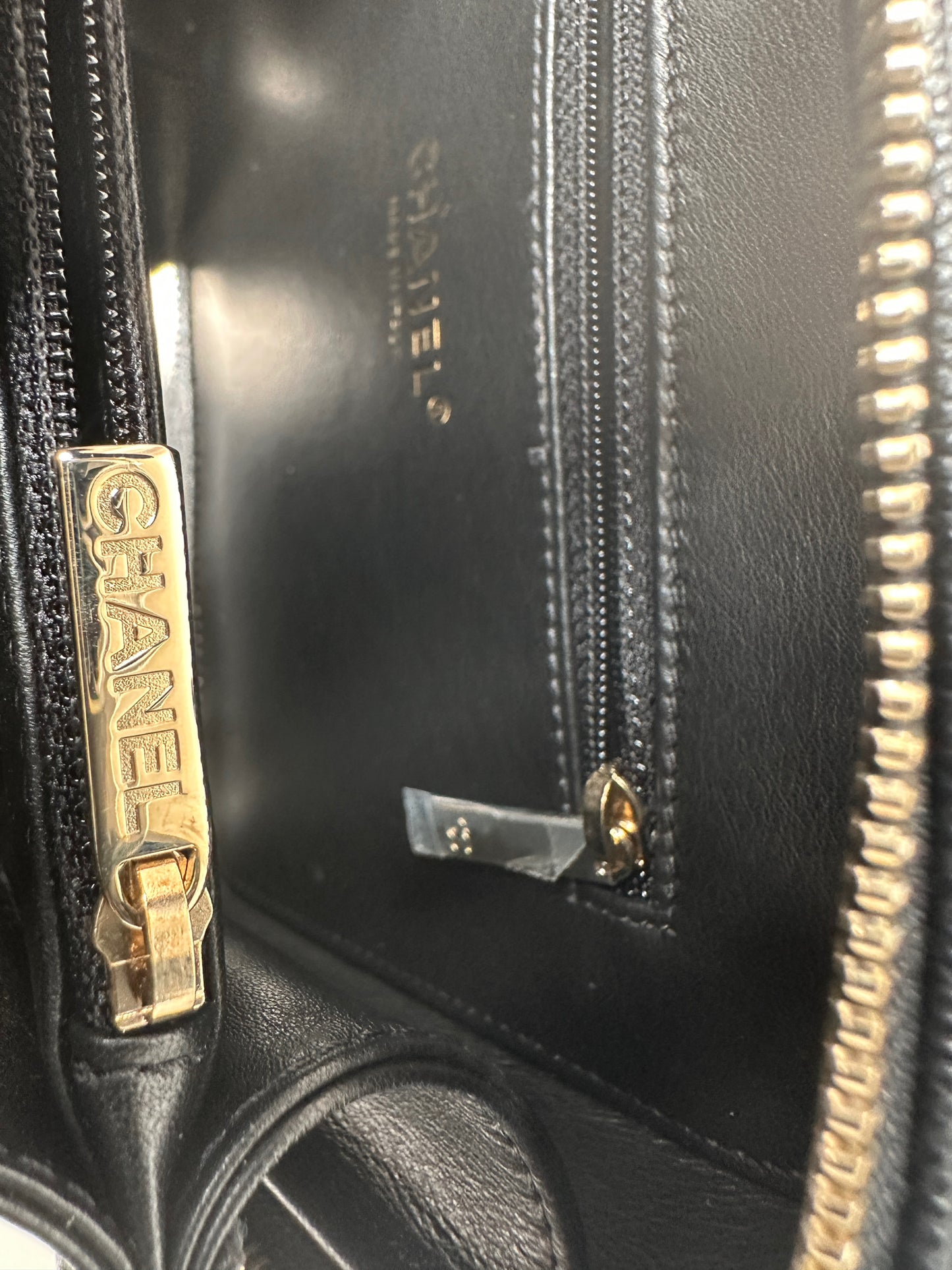 Chanel Quilted Medium CC Filigree Vanity Case Black Caviar Gold Hardware