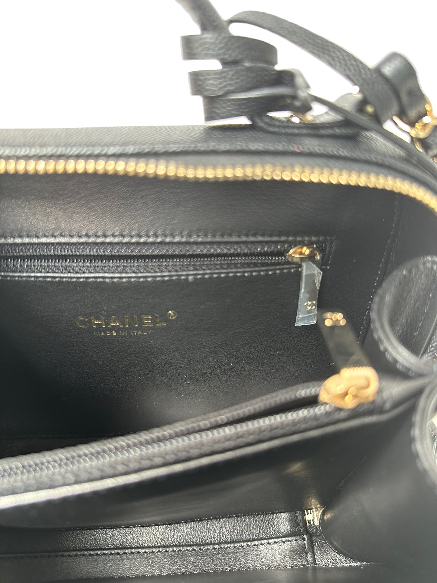 Chanel Quilted Medium CC Filigree Vanity Case Black Caviar Gold Hardware