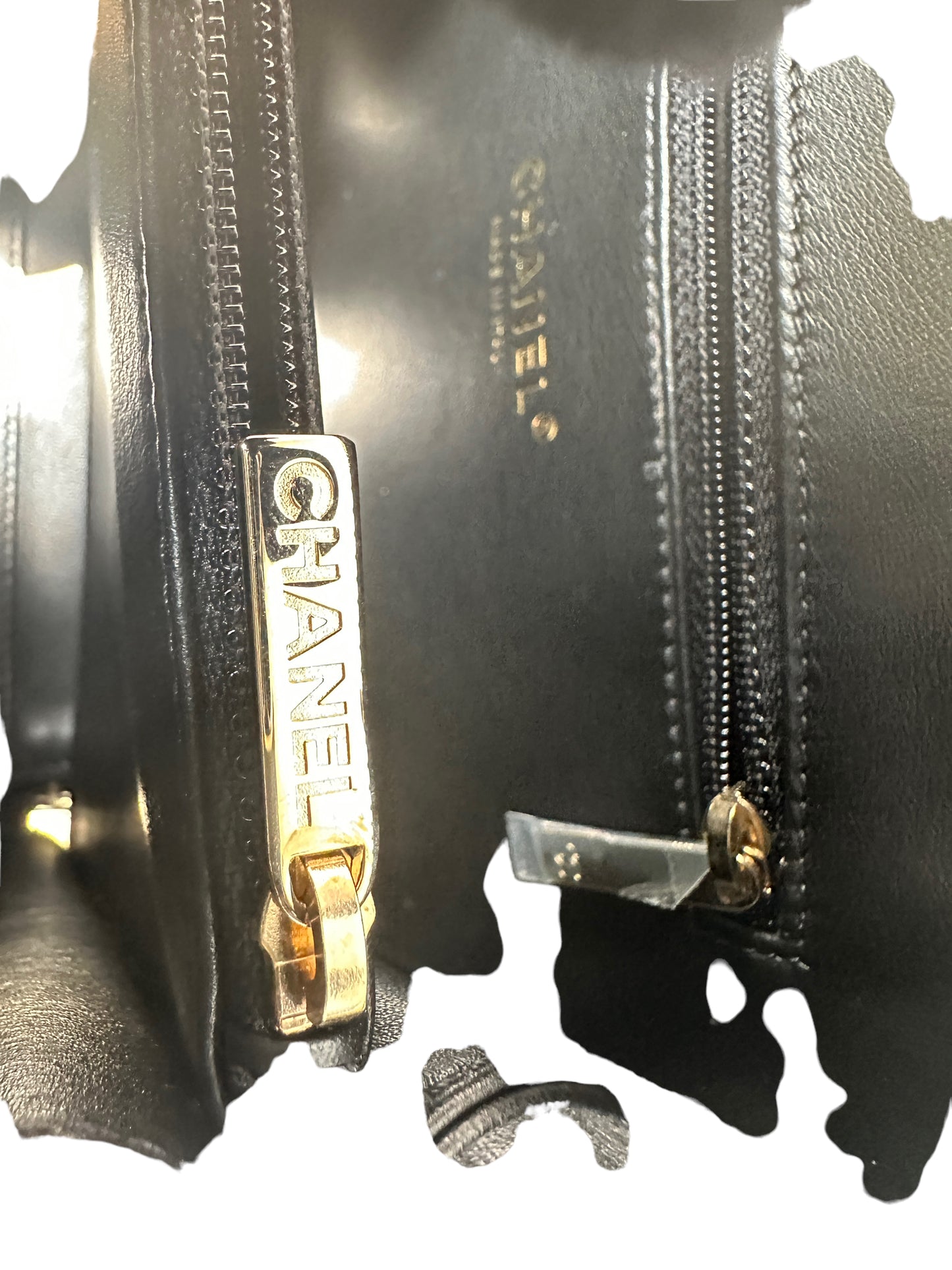 Chanel Quilted Medium CC Filigree Vanity Case Black Caviar Gold Hardware
