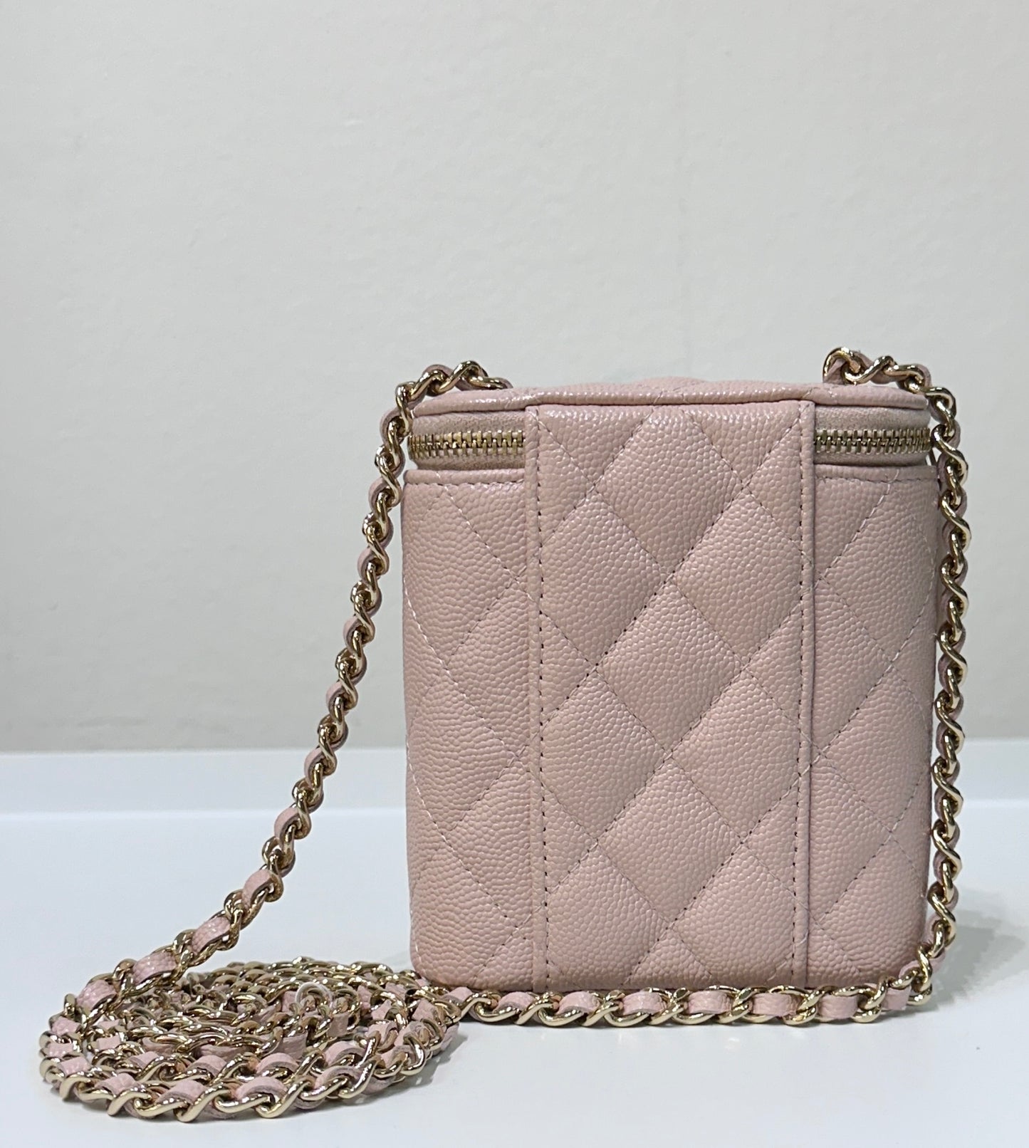 CHANEL Caviar Quilted Small Vertical Coco Beauty Vanity Case With Chain Light Pink