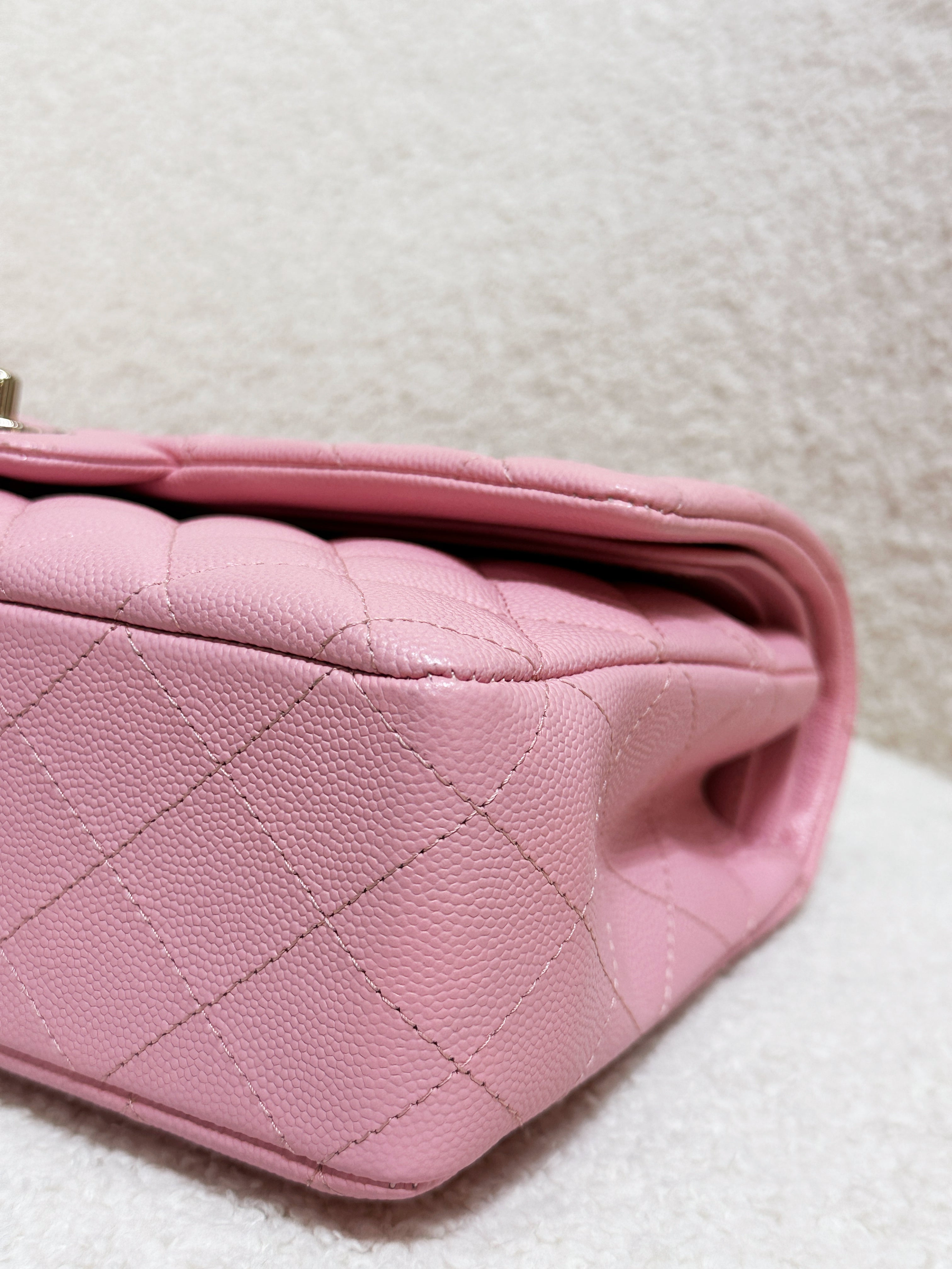 Chanel 22C Classic Quilted Medium Double Flap Bag Sakura Pink AKHX microchip