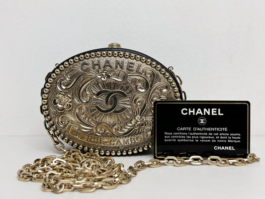 CHANEL 2014 PARIS-DALLAS MINAUDIERE CLUTCH 2018 holo card