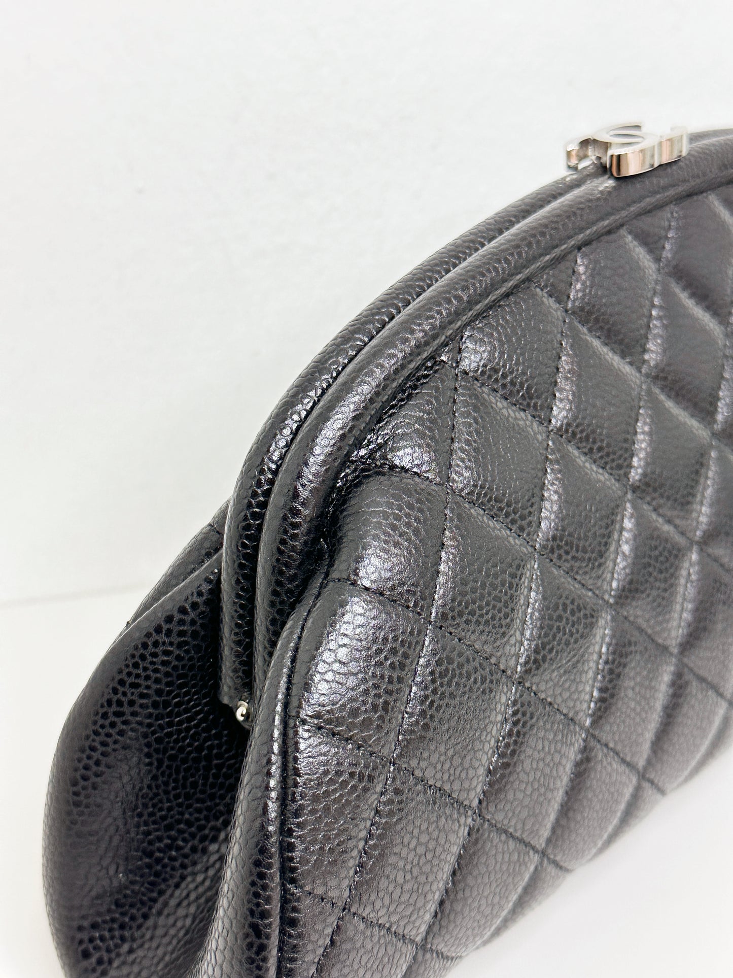 Chanel Quilted Timeless Kisslock Clutch Black Caviar SHW 1915 holo card