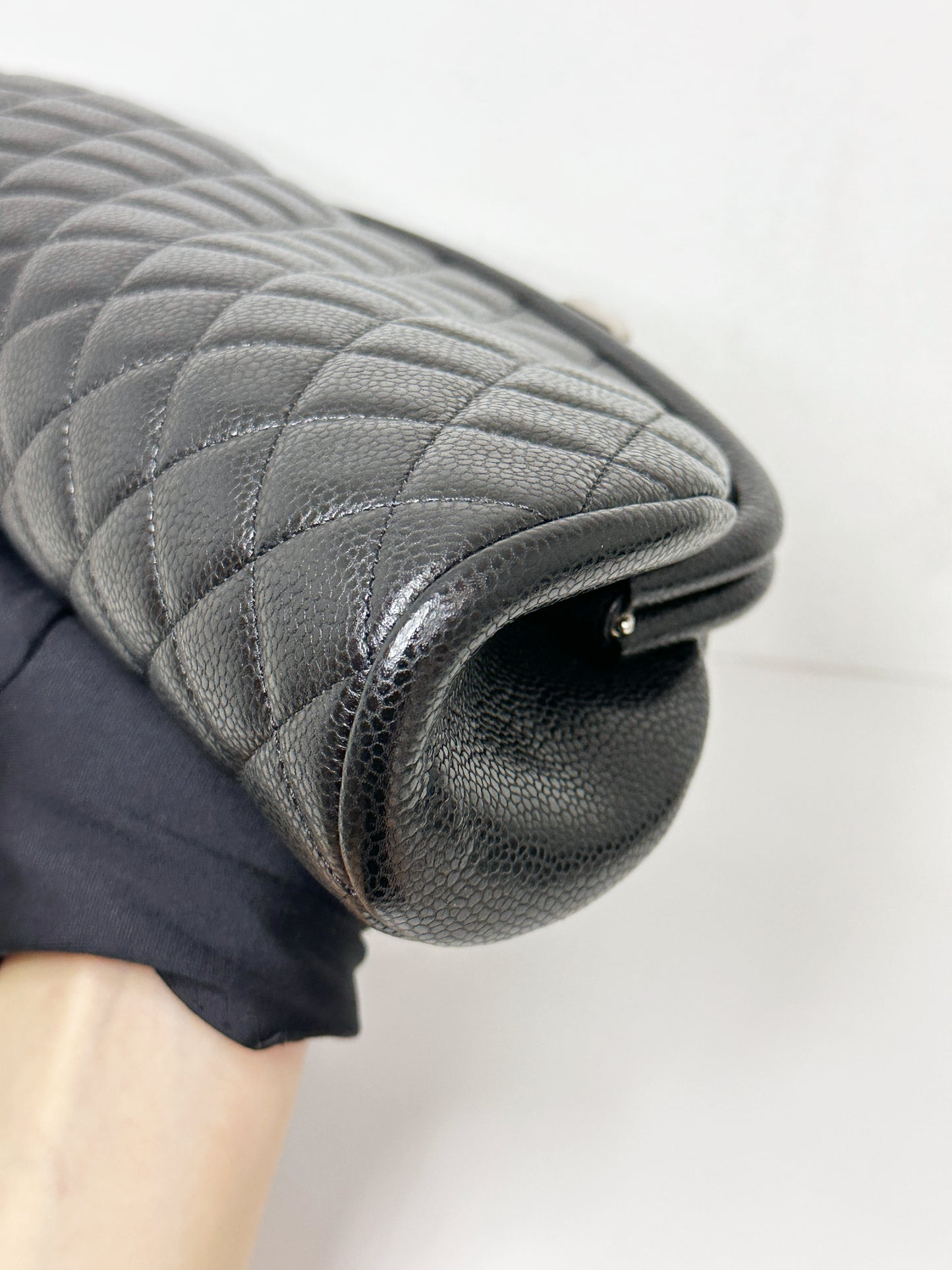 Chanel Quilted Timeless Kisslock Clutch Black Caviar SHW 1915 holo card