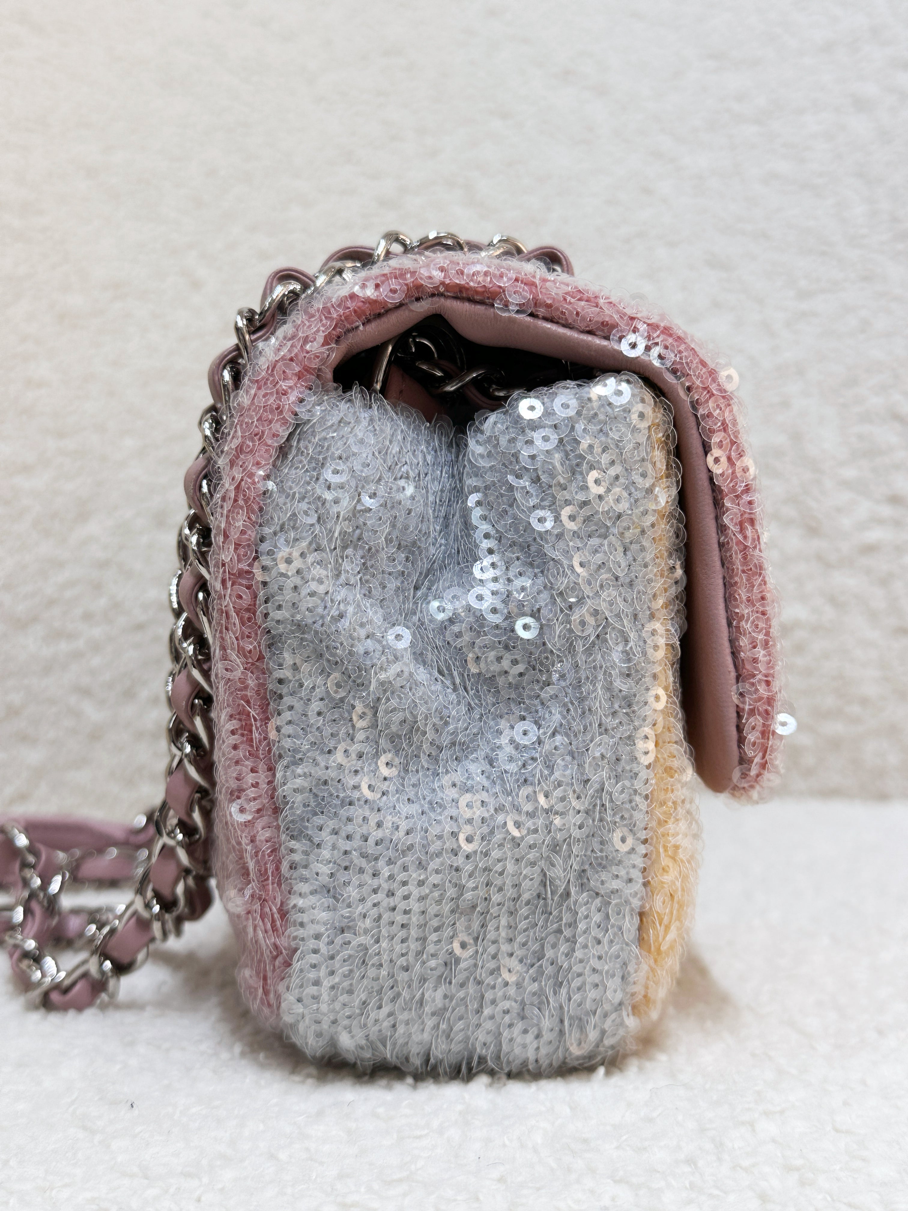Chanel 18S Sequin Mini Waterfall Flap Pink Blue Yellow 2557 holo card