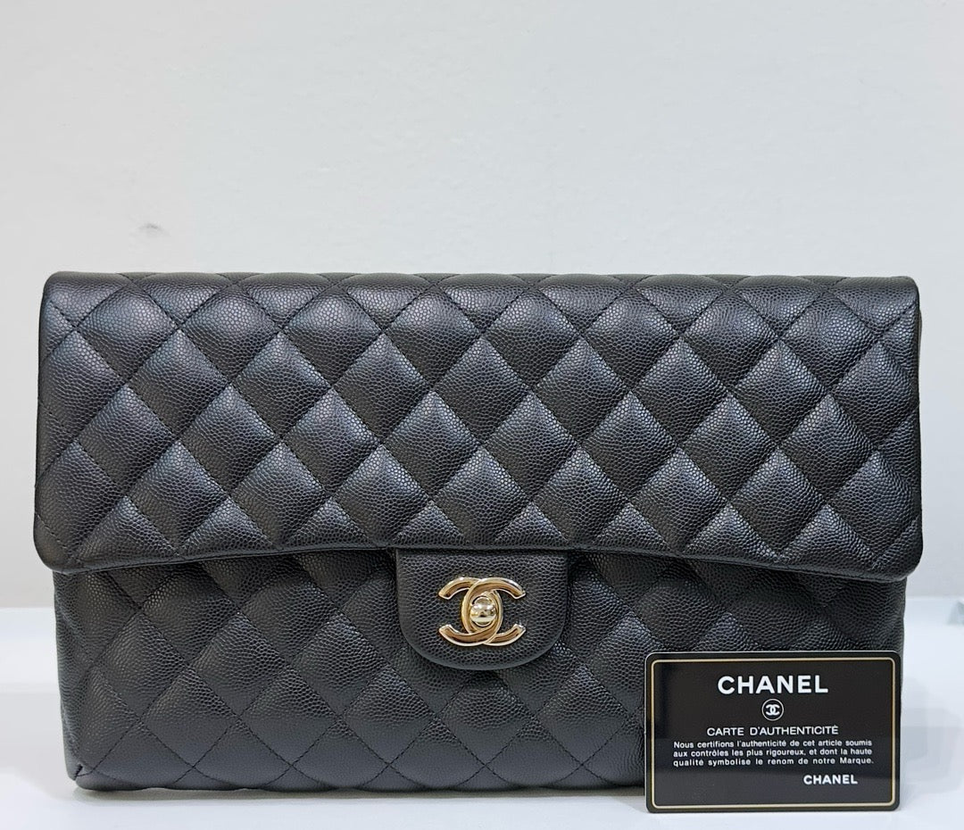 Chanel Quilted Caviar Classic Clutch Black GHW