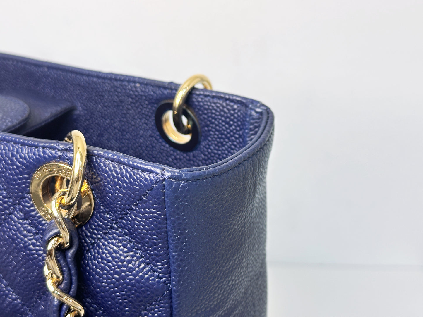Chanel Caviar Quilted Petit Shopping Tote PST Navy Blue 1898 holo card