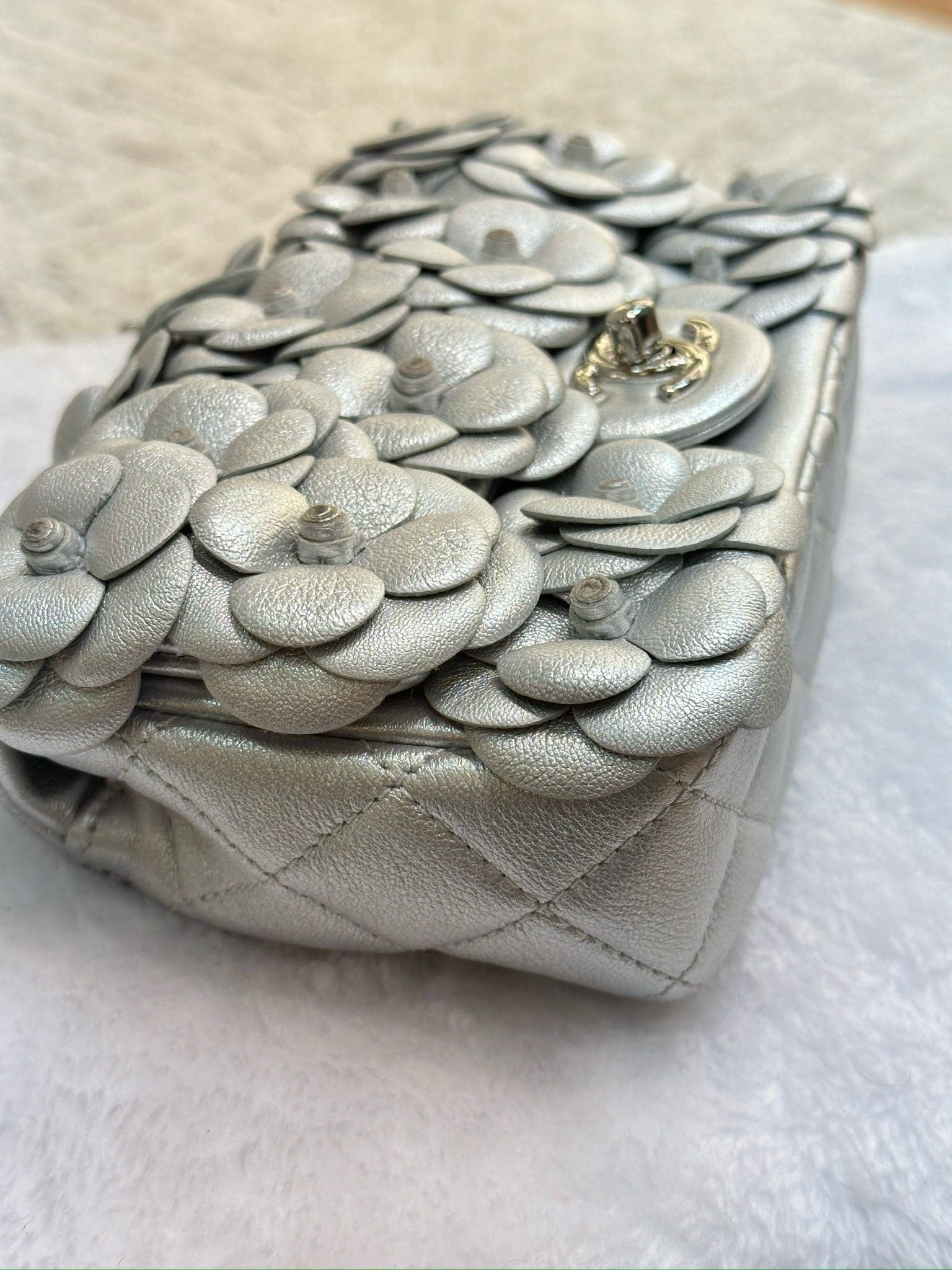 Chanel Mini Camellia Lambskin Shiny Silver – Jemeryluxury