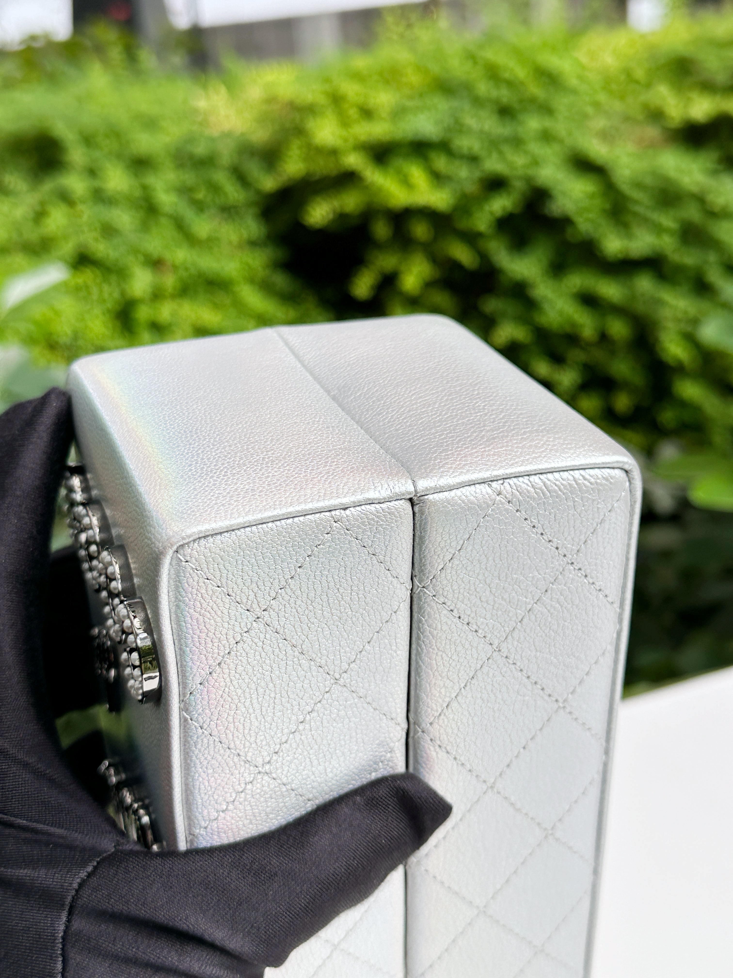 Preloved Authentic CHANEL RARE LIMITED EDITION LAIT DE COCO MILK CARTON BAG 2014