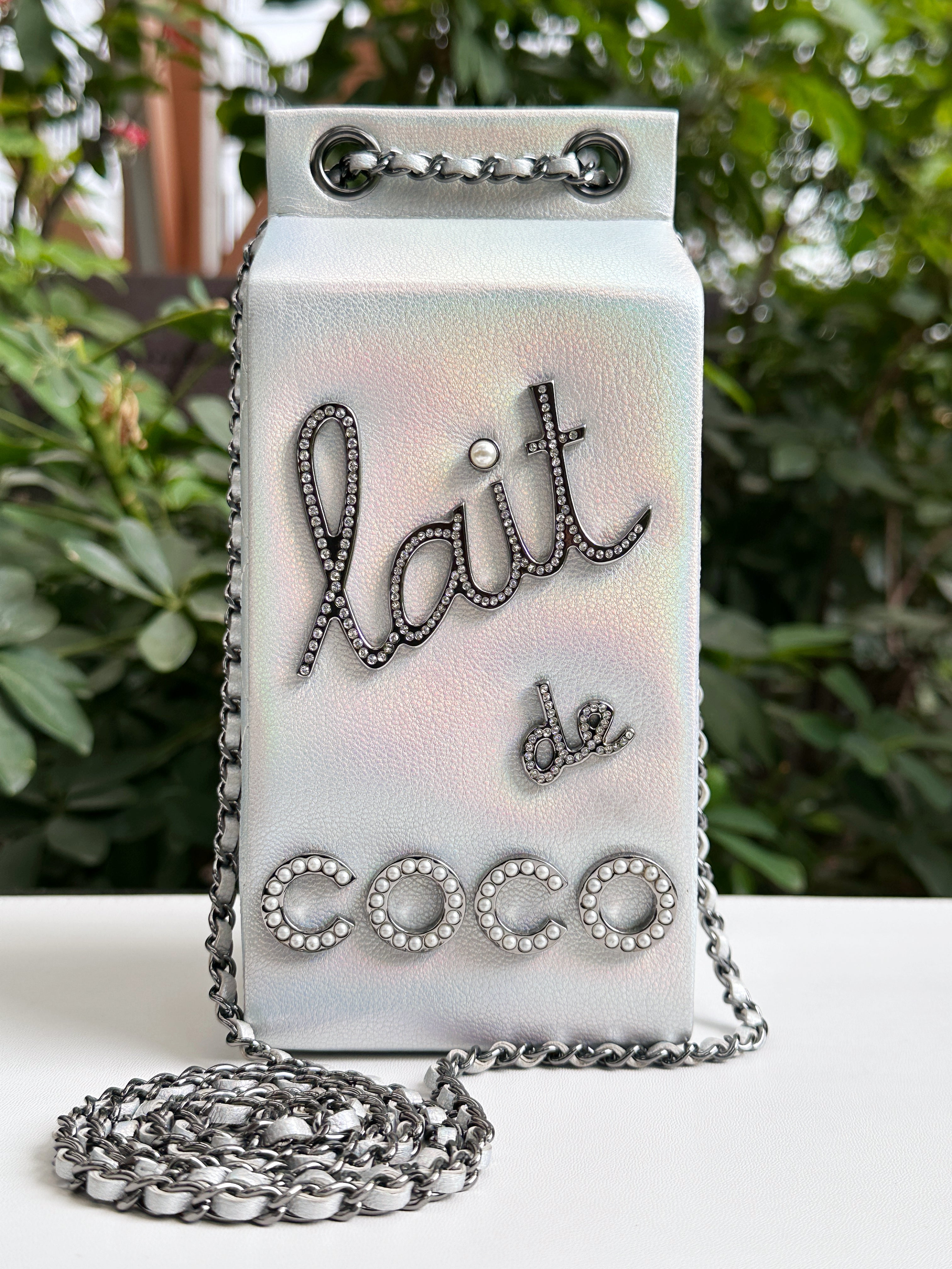 Preloved Authentic CHANEL RARE LIMITED EDITION LAIT DE COCO MILK CARTON BAG 2014