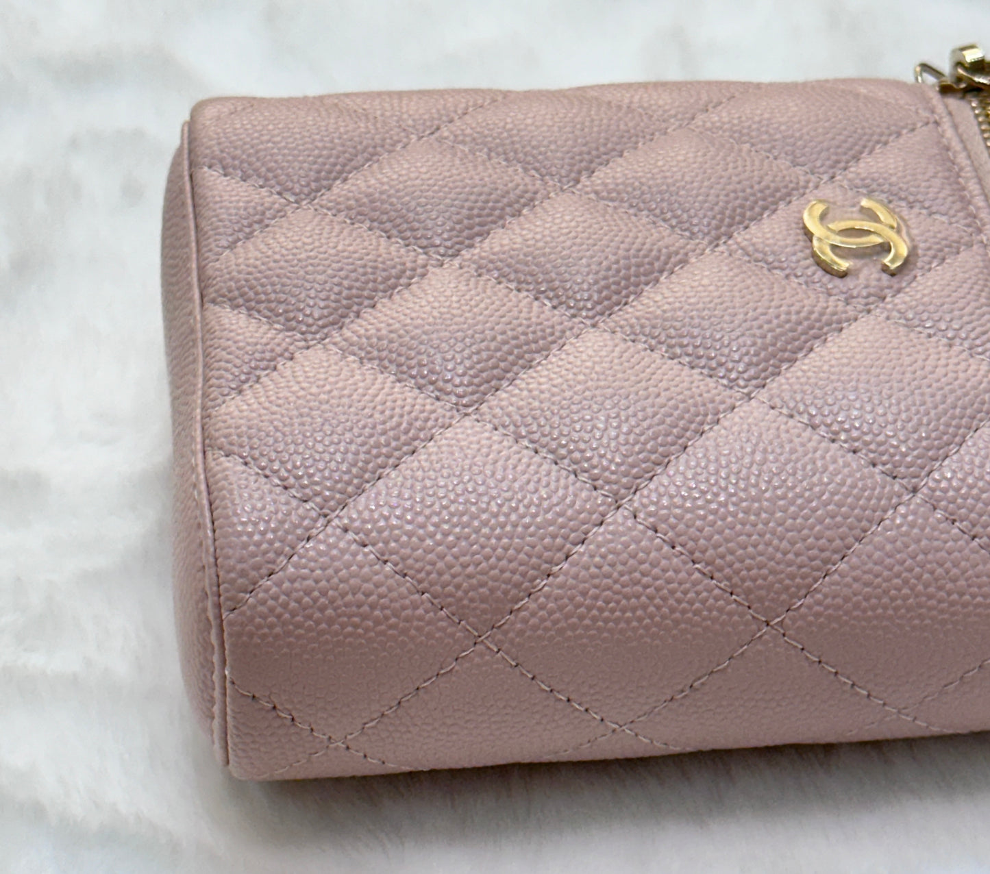 CHANEL Caviar Quilted Small Vertical Coco Beauty Vanity Case With Chain Light Pink