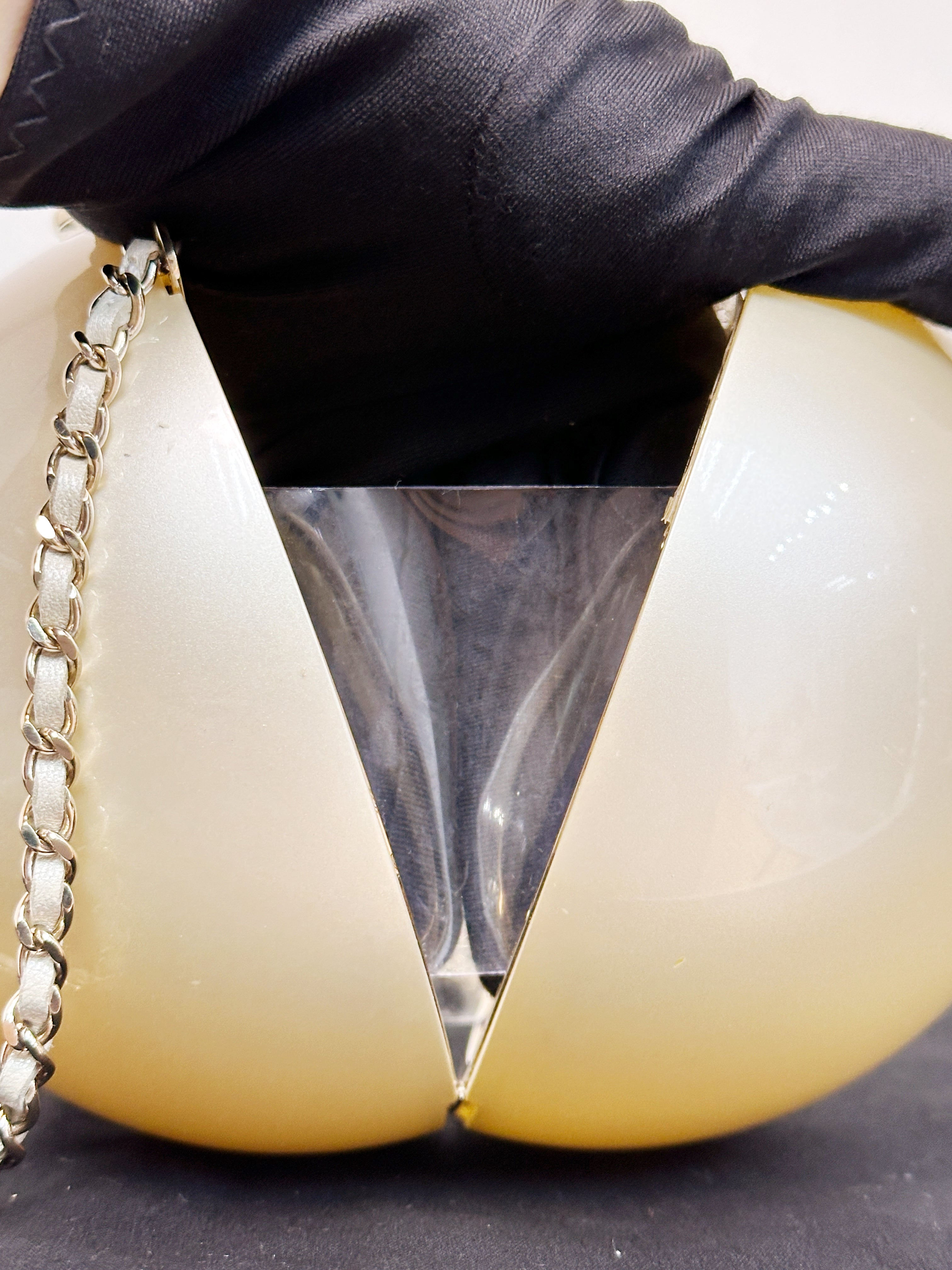 Chanel 15C Round Pearl Plexiglass Minaudiere