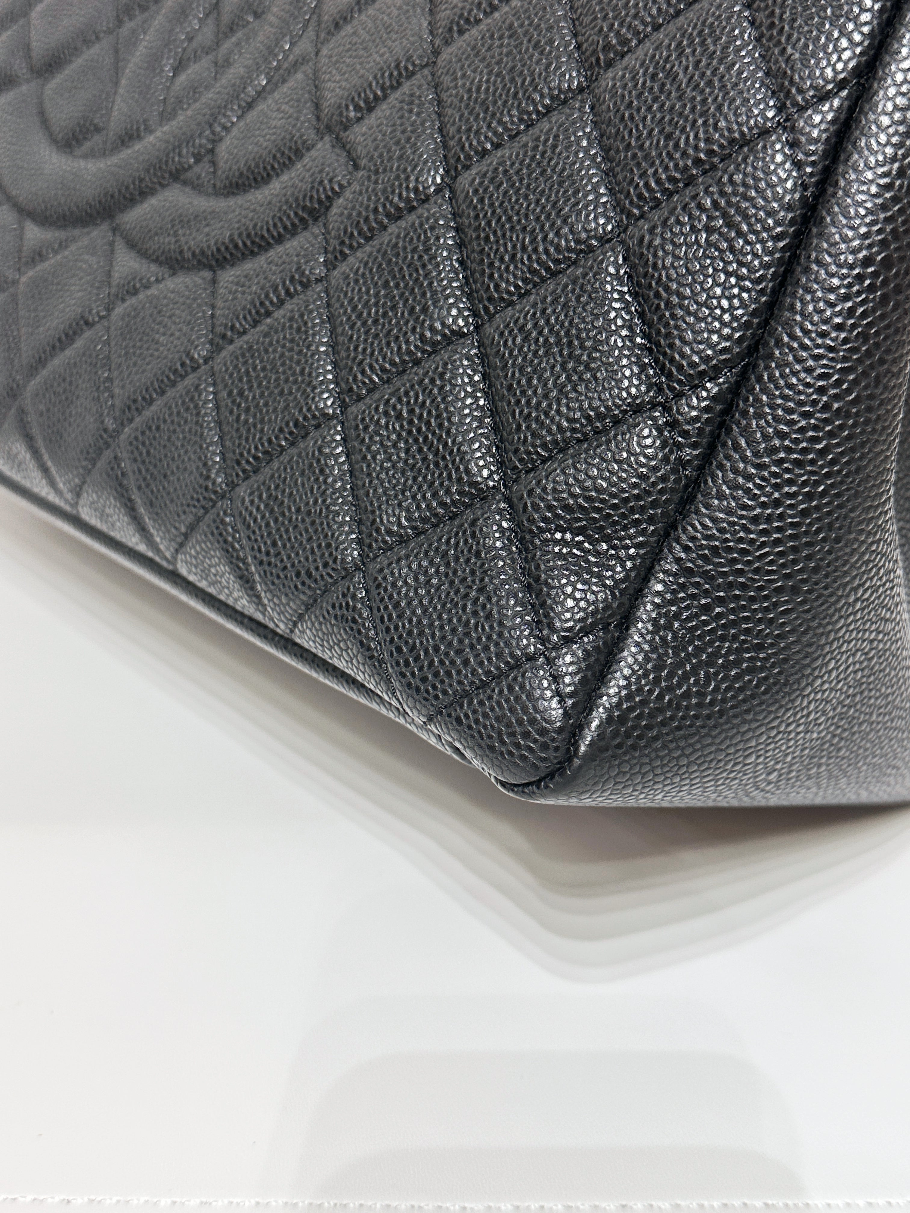 Chanel Caviar Grand Shopping Tote GST Black GHW 1640 holo card