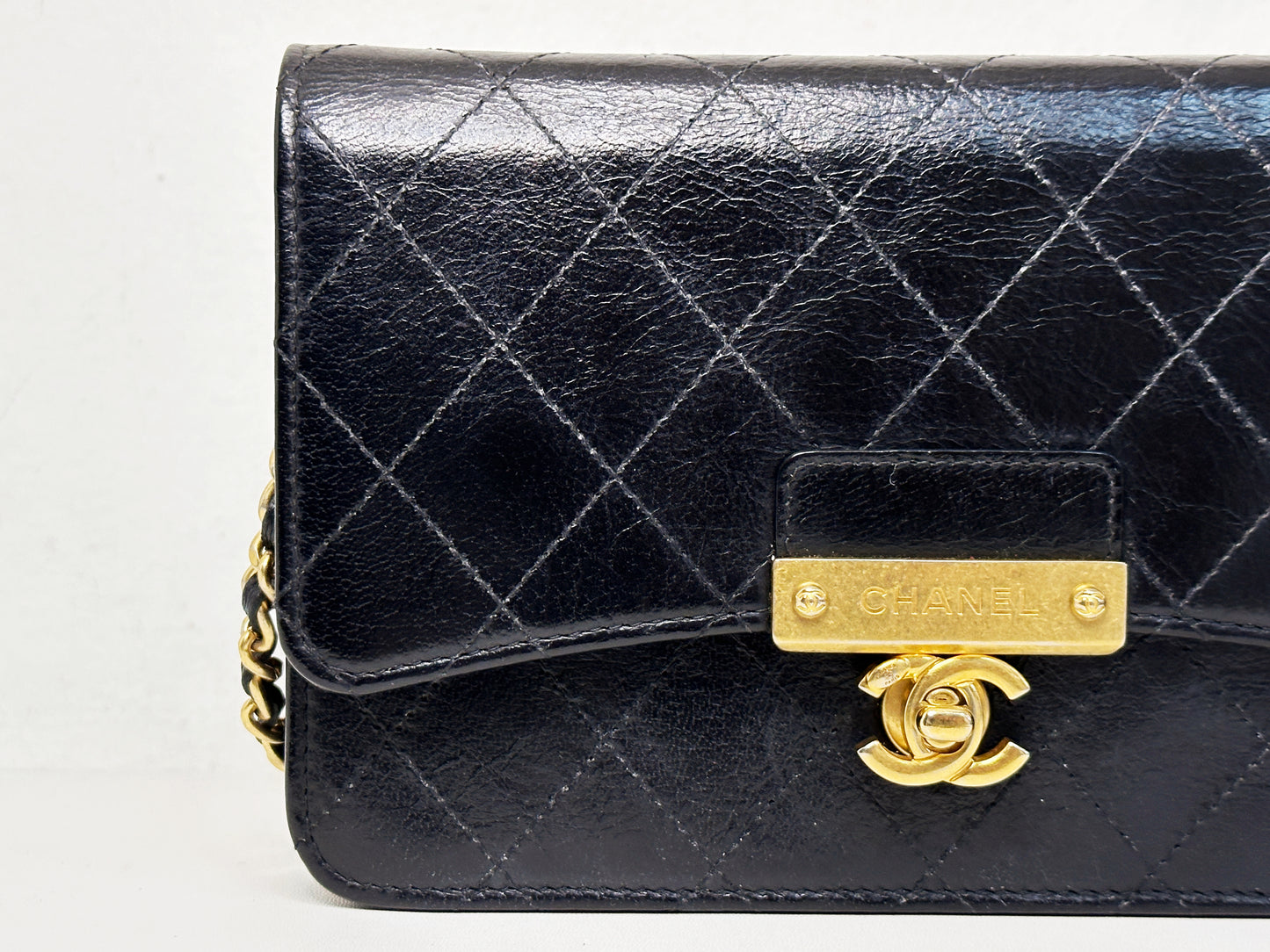 Chanel Golden Class Wallet on Chain Black 2650 holo card