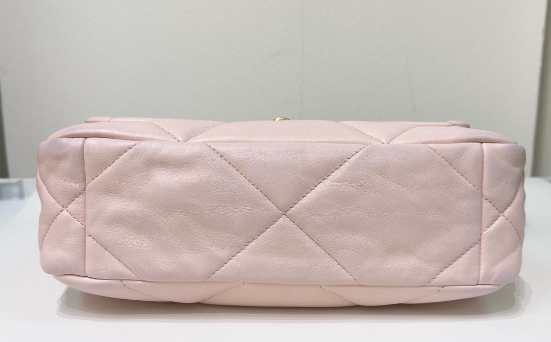 Chanel Medium Calfskin Quilted Chanel 19 Flap Light Pink