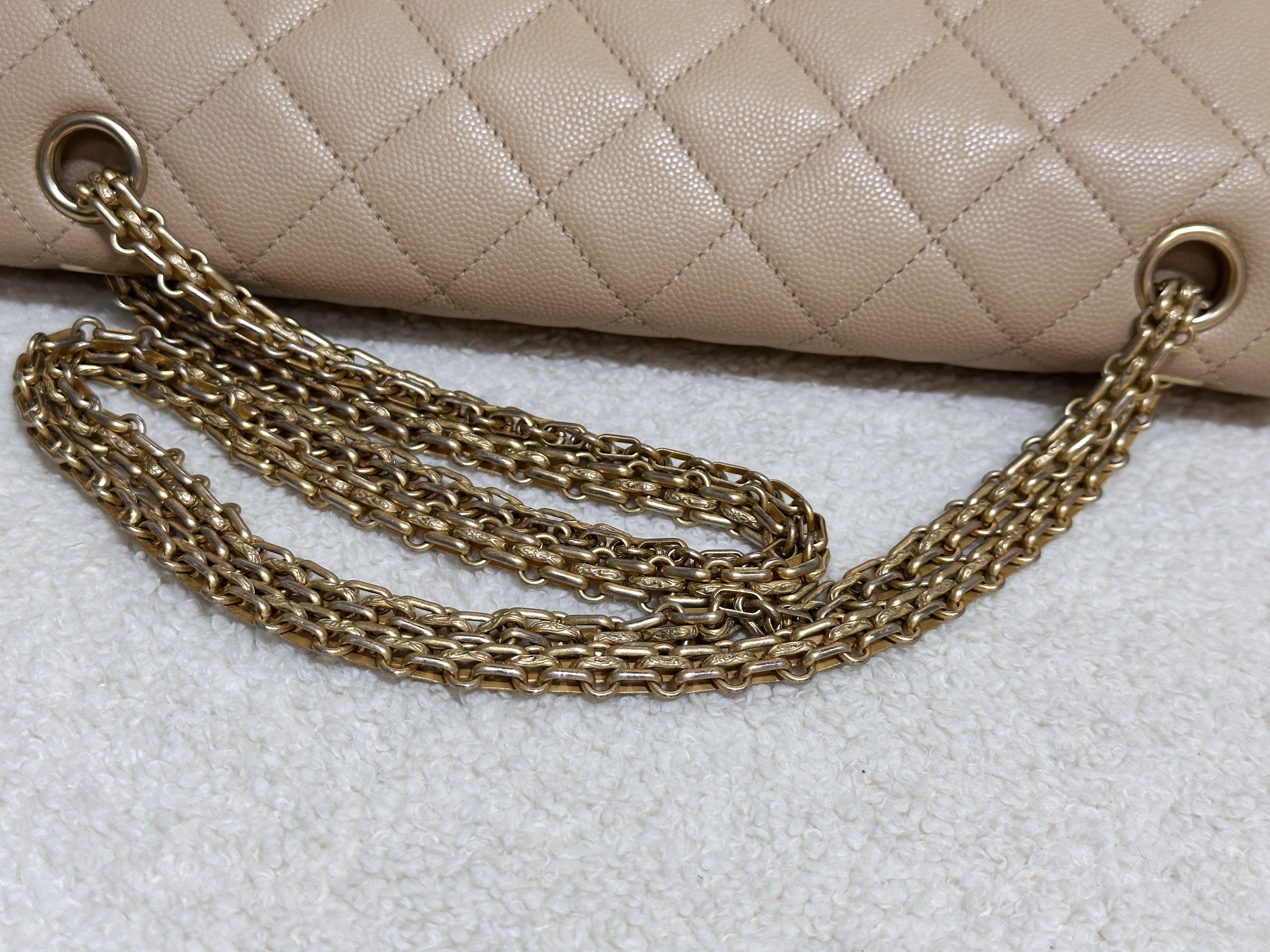 Chanel Classic Quilted Caviar 2.55 Reissue Flap Bag Beige 226 2353 holo card