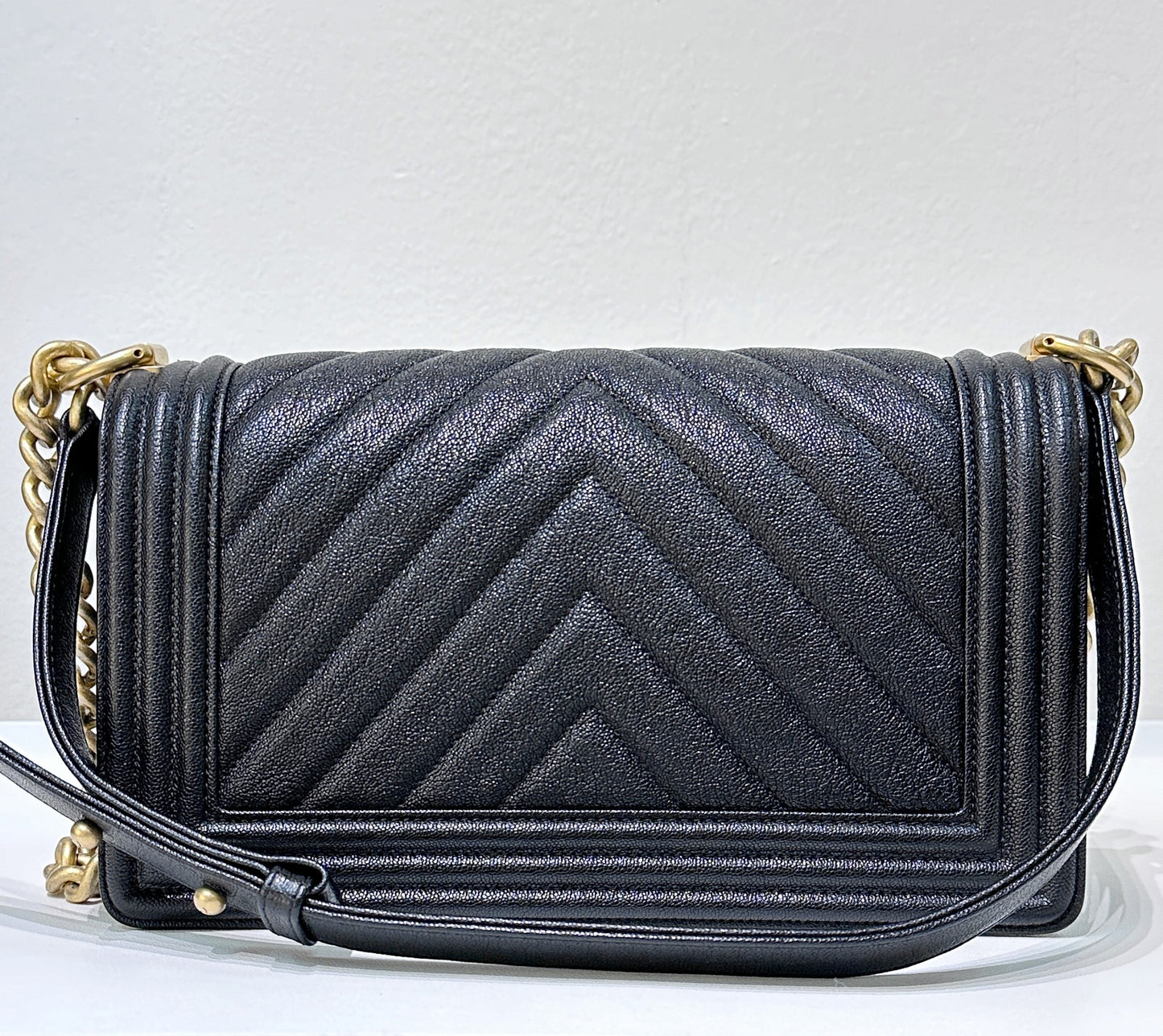 Chanel Old Medium Boy Chevron Black Caviar