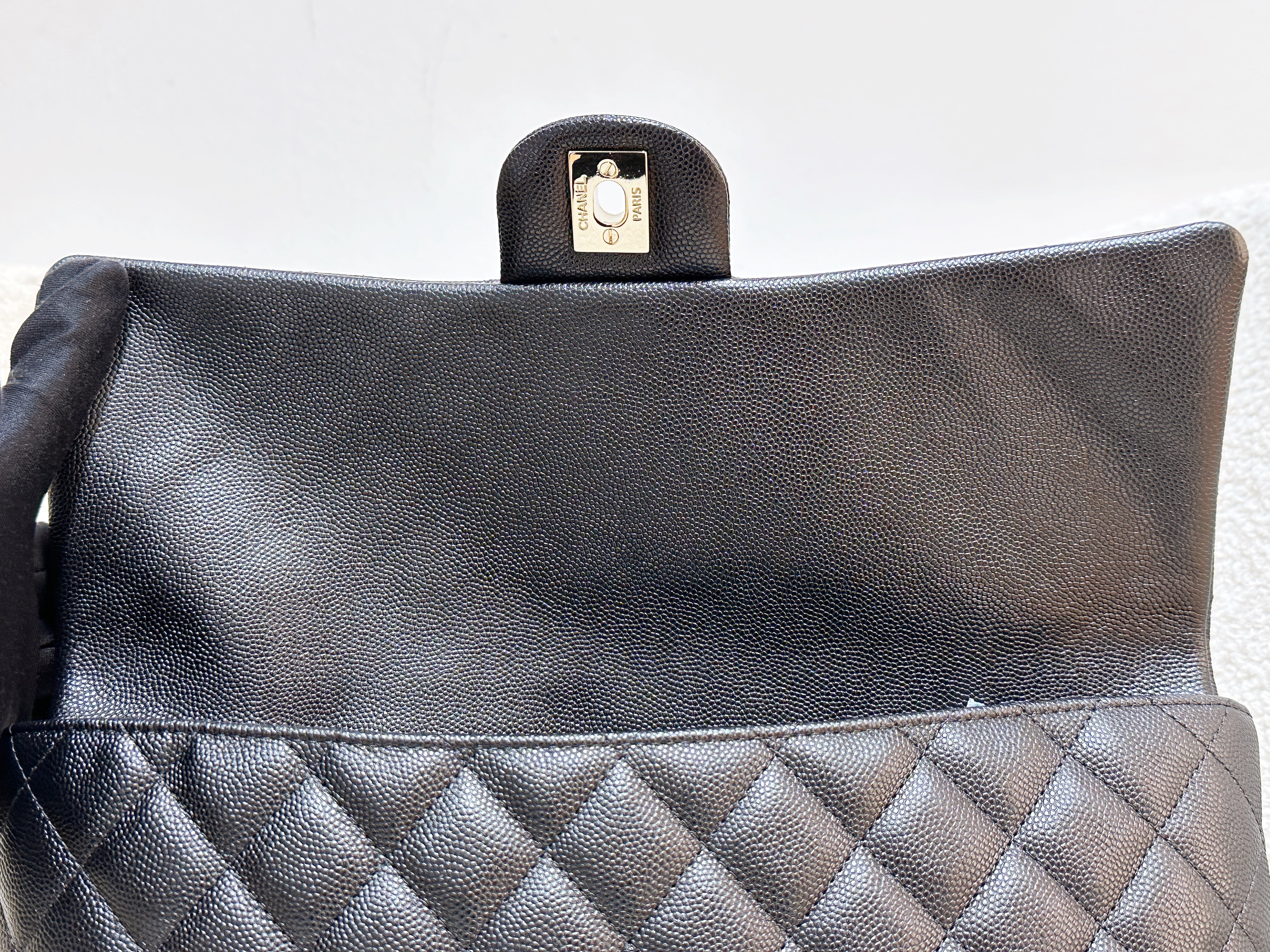 Chanel Quilted Caviar Classic Clutch GHW Black 2645 holo card