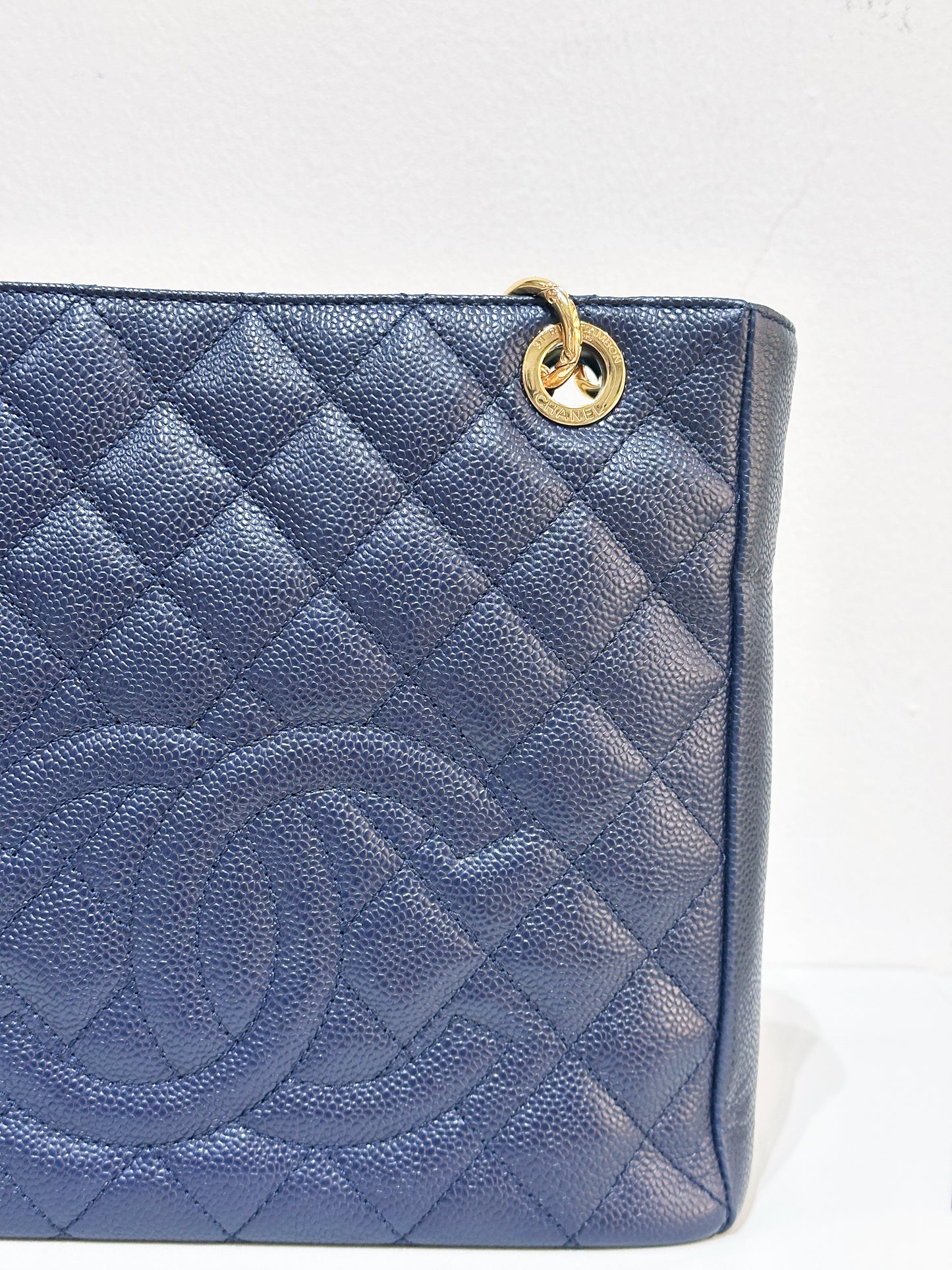 Chanel Caviar Quilted Petit Shopping Tote PST Navy Blue 1898 holo card