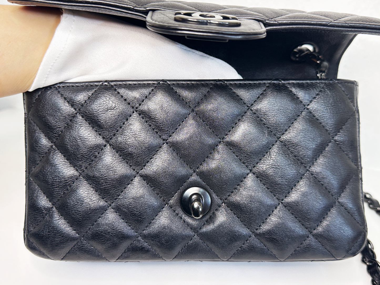 Chanel Quilted Mini Rectangular Flap So Black Crumpled Calfskin Bag 2400 holo card