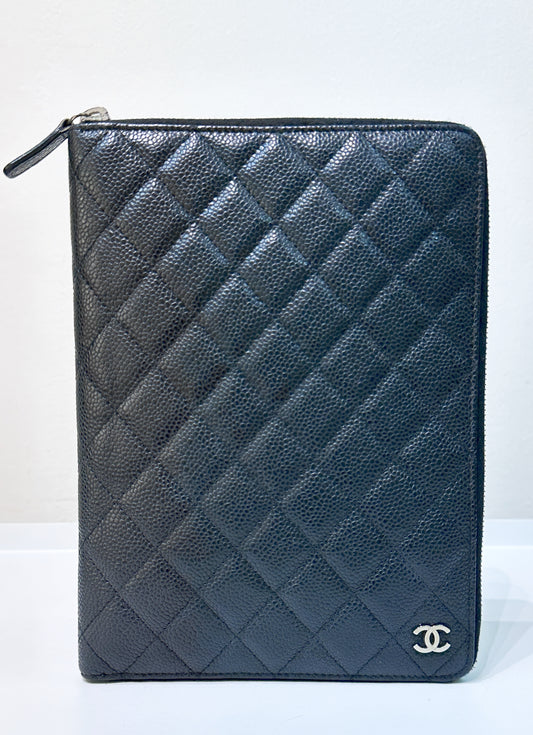 CHANEL Caviar Quilted Zip Around Notebook Agenda Cover Black