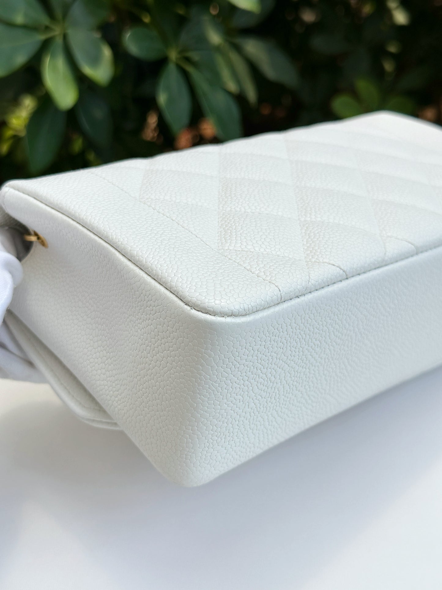 Chanel Vintage Quilted Diana Flap Bag Caviar White 33 holo card