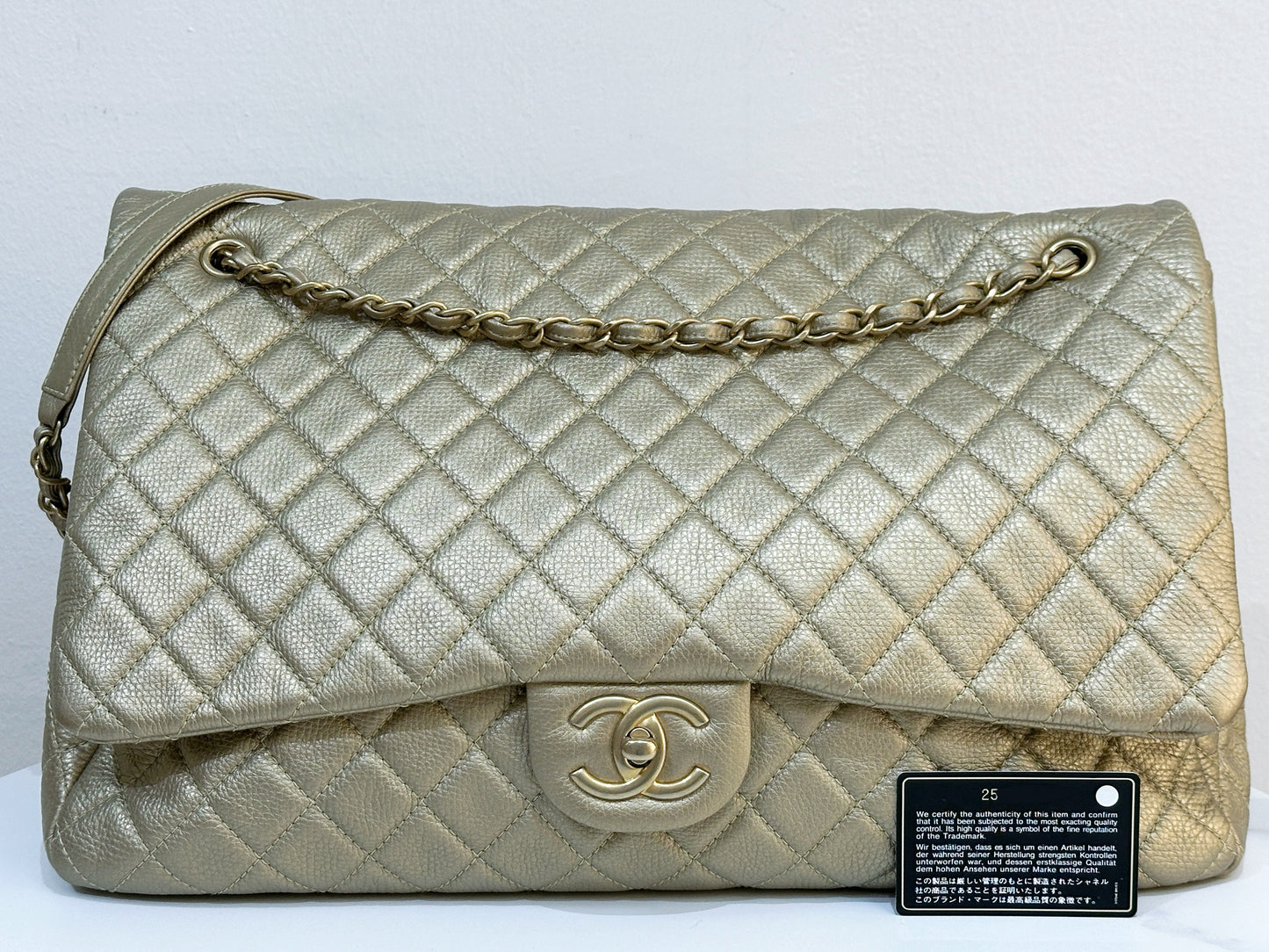 Chanel 2018 Calfskin Quilted XXL Travel Flap shoulder bag Metallic Gold GHW 2510 holo card