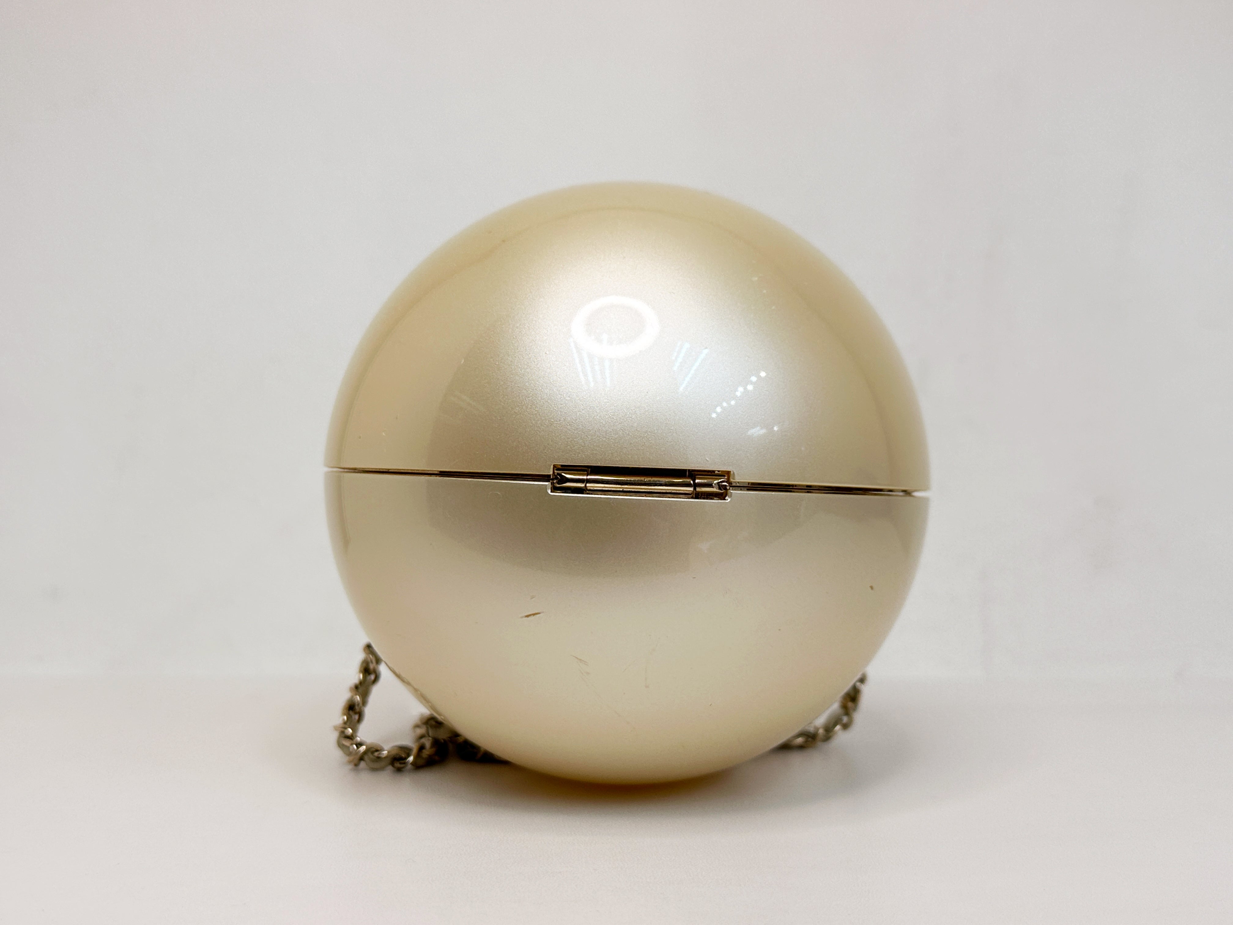 Chanel 15C Round Pearl Plexiglass Minaudiere