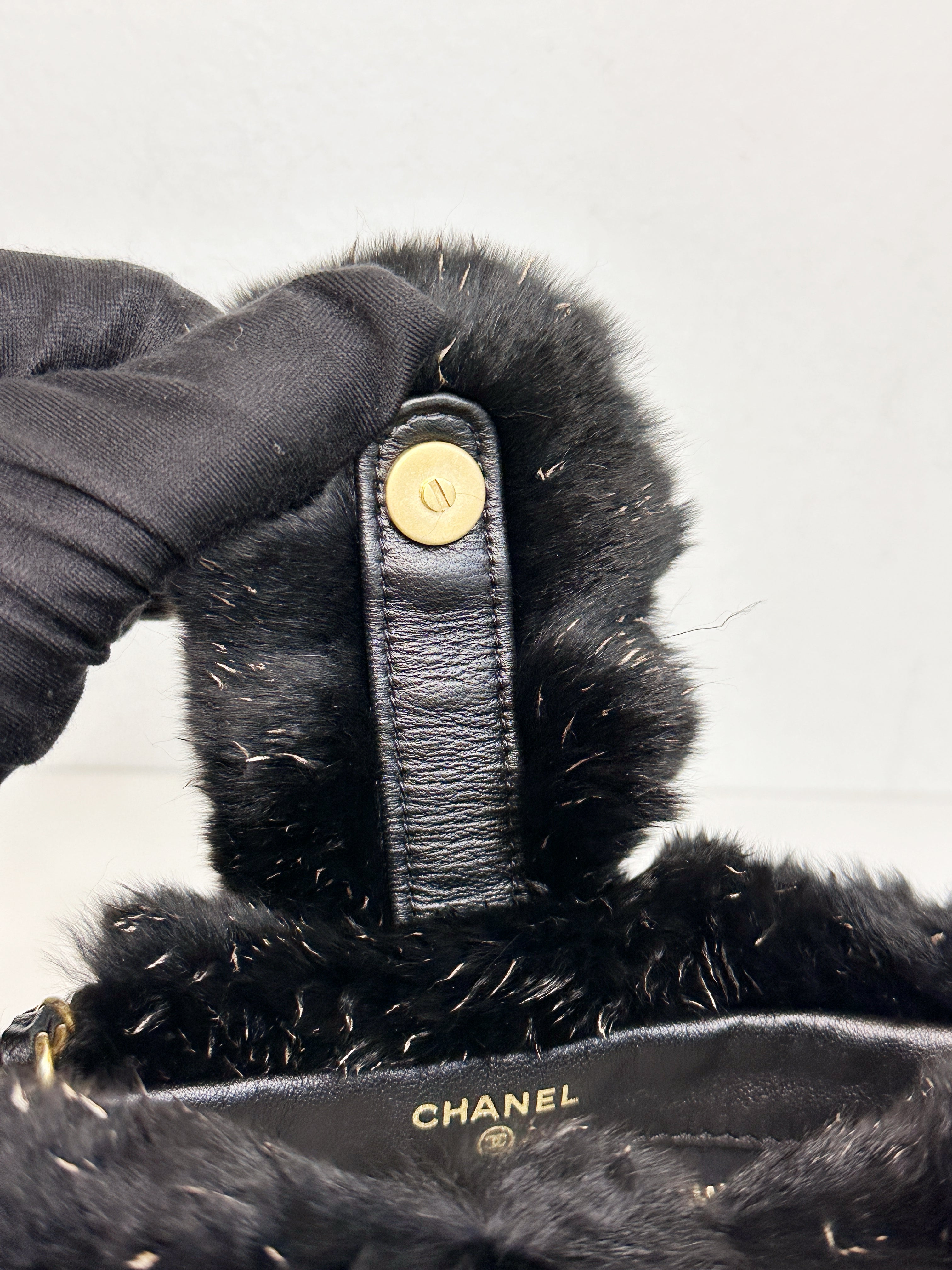 Chanel CC Black Fur Chain Clutch 2270 holo card